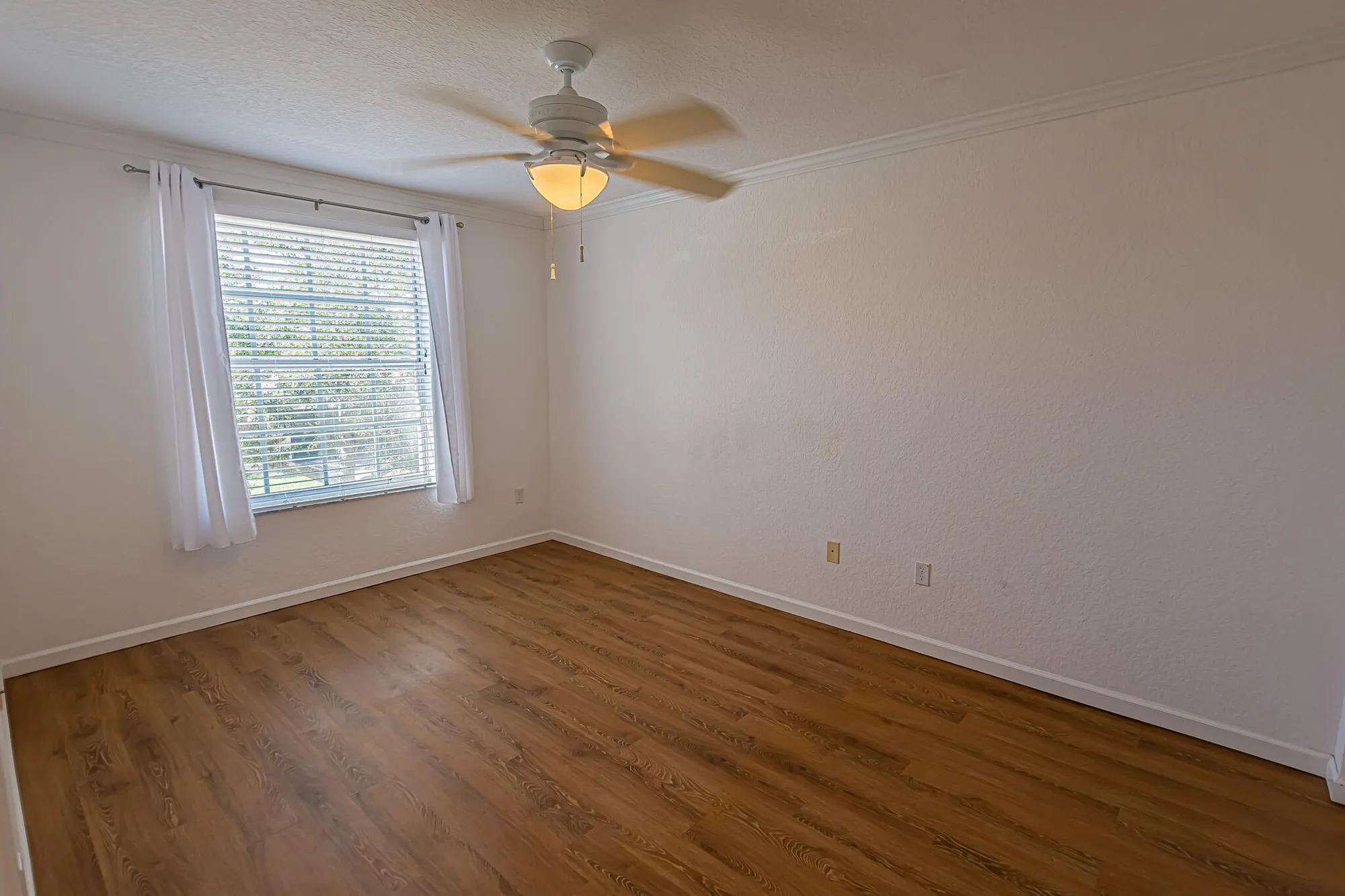 Property Slideshow image 23 of 47 | 11728 sw bennington cir, Port Saint Lucie, FL, 34987