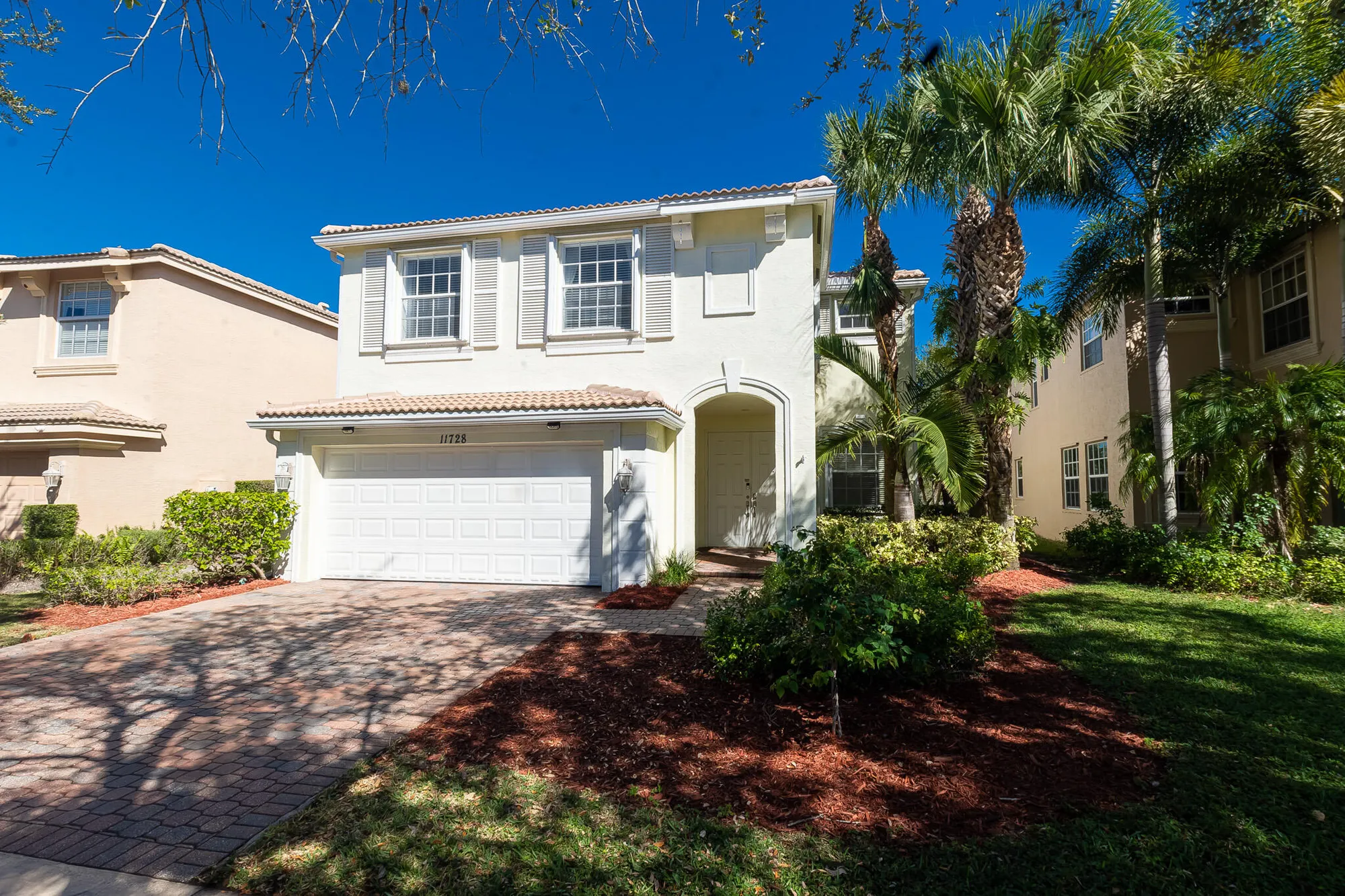 Property Slideshow image 1 of 47 | 11728 sw bennington cir, Port Saint Lucie, FL, 34987