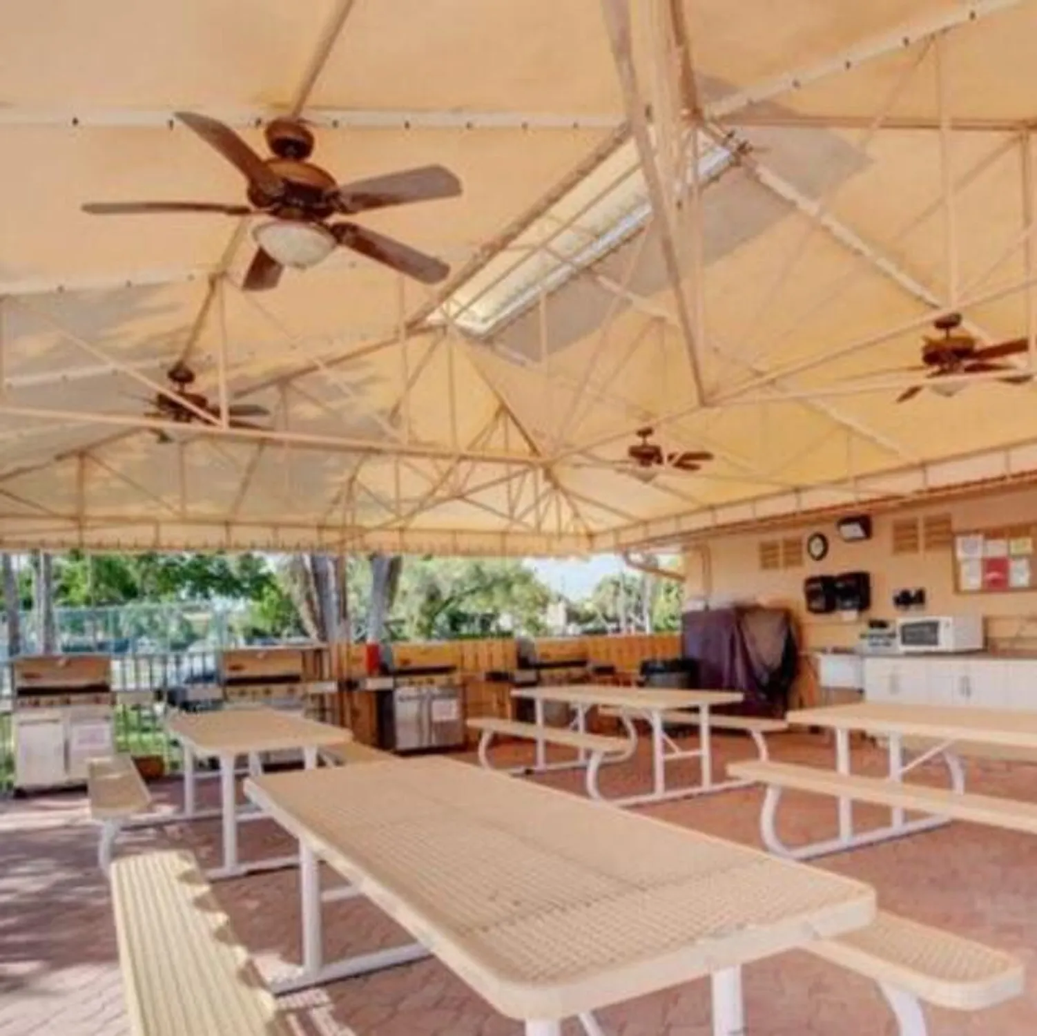 Property Slideshow image 19 of 29 | 15217 lakes of delray blvd 90, Delray Beach, FL, 33484