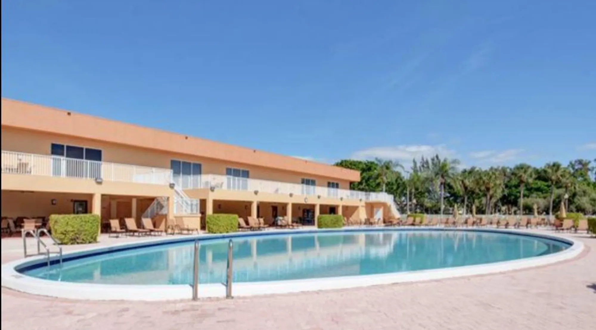 Property Slideshow image 24 of 29 | 15217 lakes of delray blvd 90, Delray Beach, FL, 33484