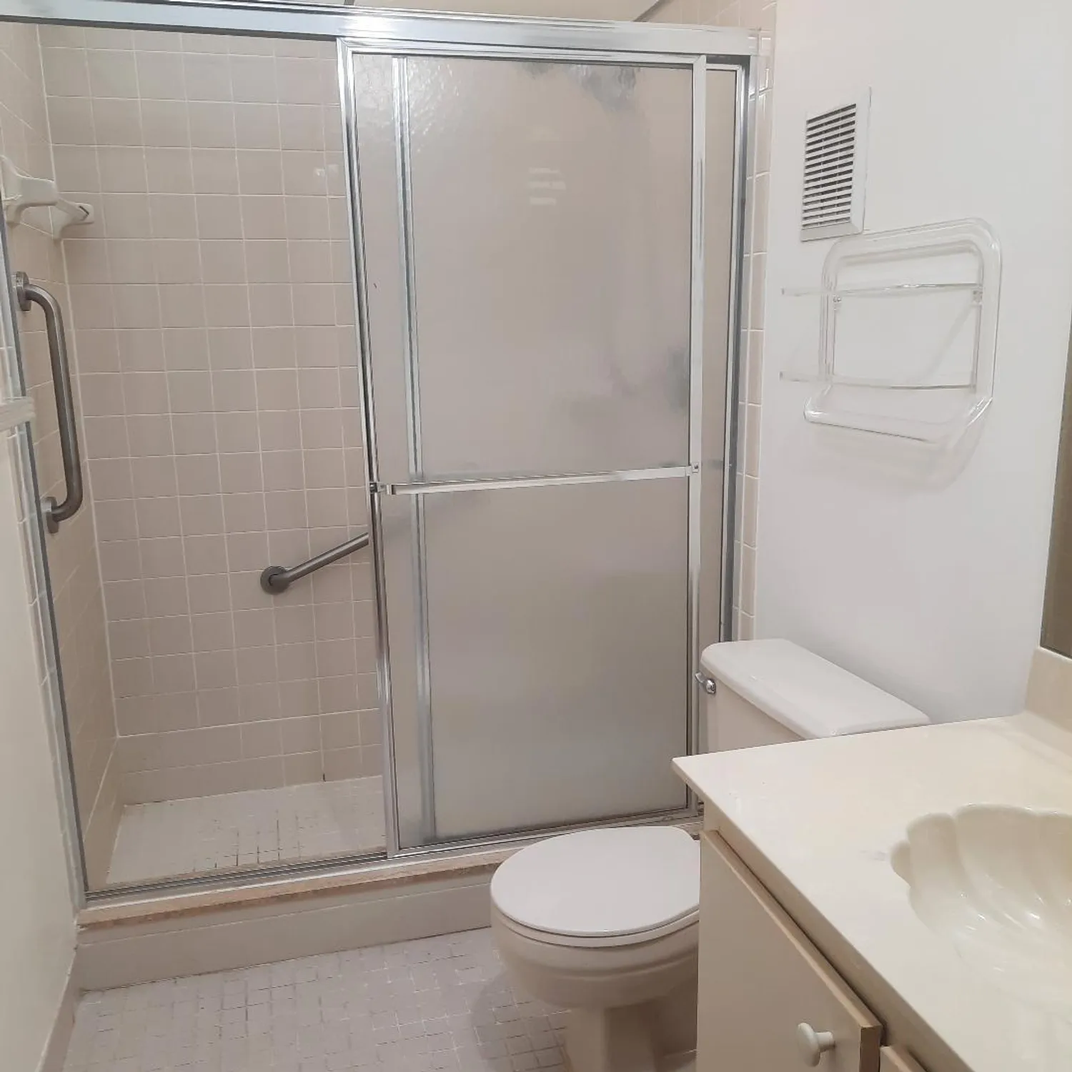 Property Slideshow image 8 of 29 | 15217 lakes of delray blvd 90, Delray Beach, FL, 33484