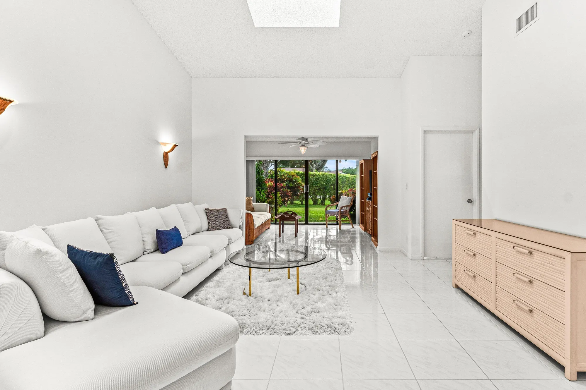 Property Slideshow image 7 of 42 | 8348 sunmeadow ln, Boca Raton, FL, 33496