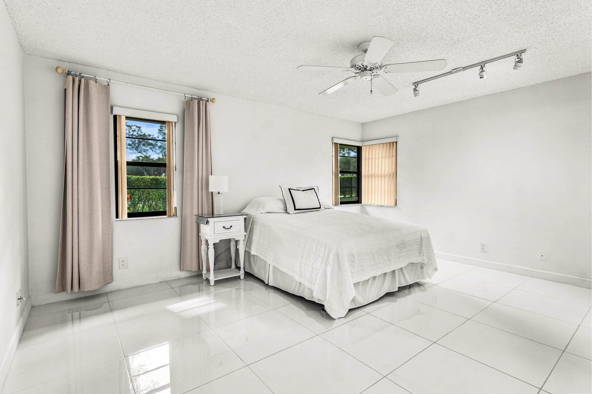 Property Slideshow image 19 of 42 | 8348 sunmeadow ln, Boca Raton, FL, 33496