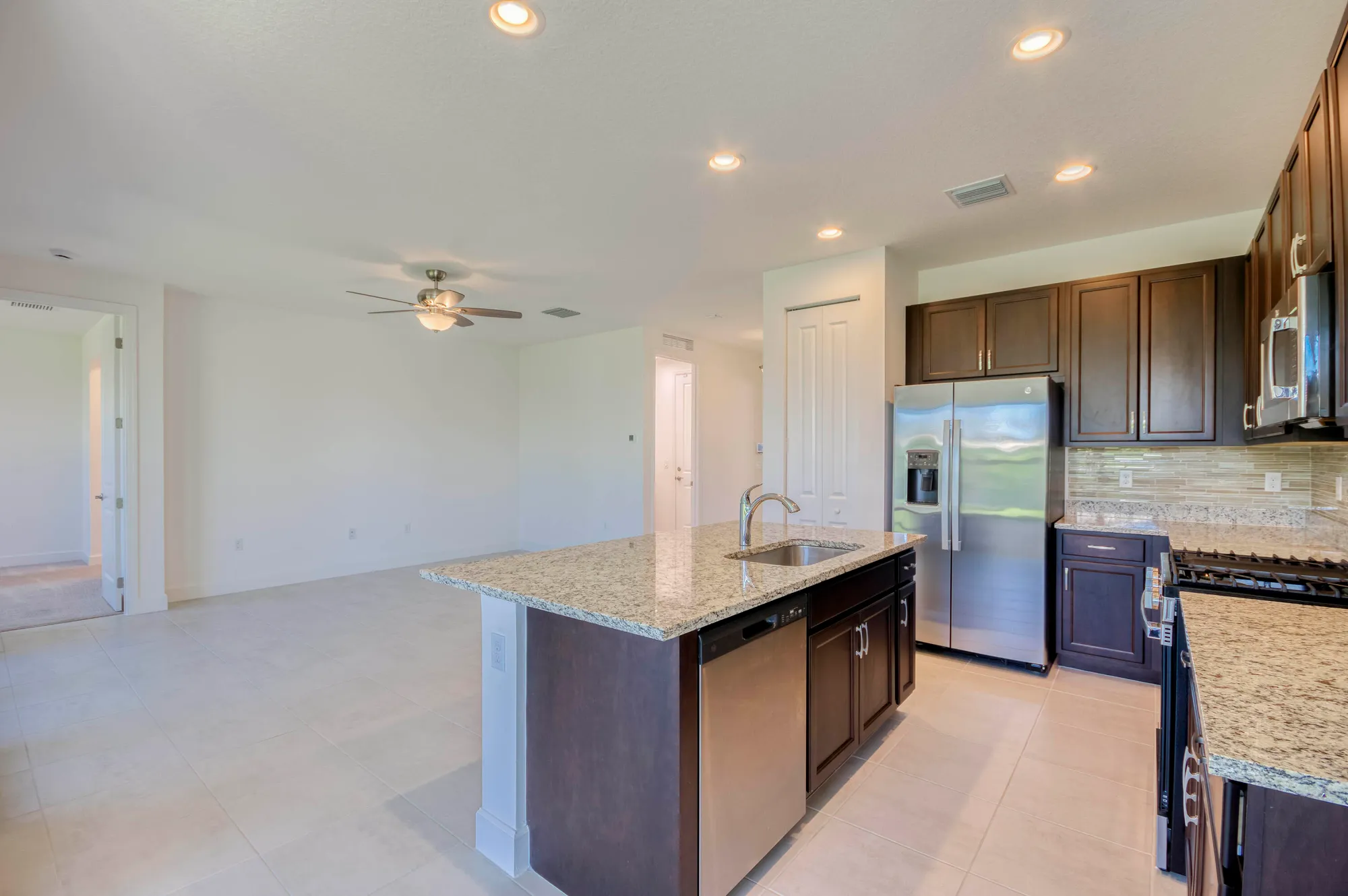 Property Slideshow image 12 of 48 | 12555 sw manatee marsh ter, Port Saint Lucie, FL, 34987