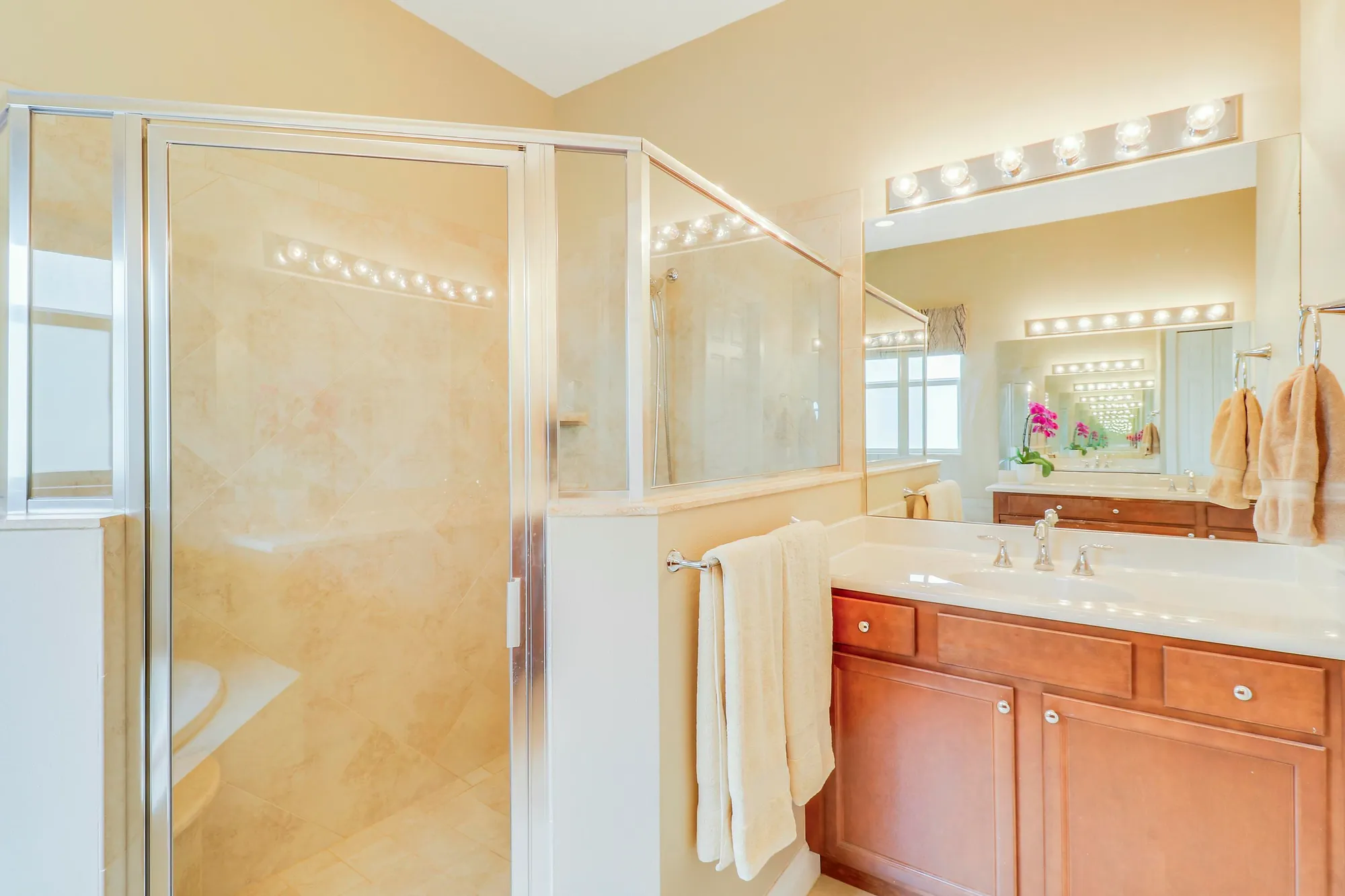 Property Slideshow image 25 of 72 | 16988 sw ambrose way, Port Saint Lucie, FL, 34986