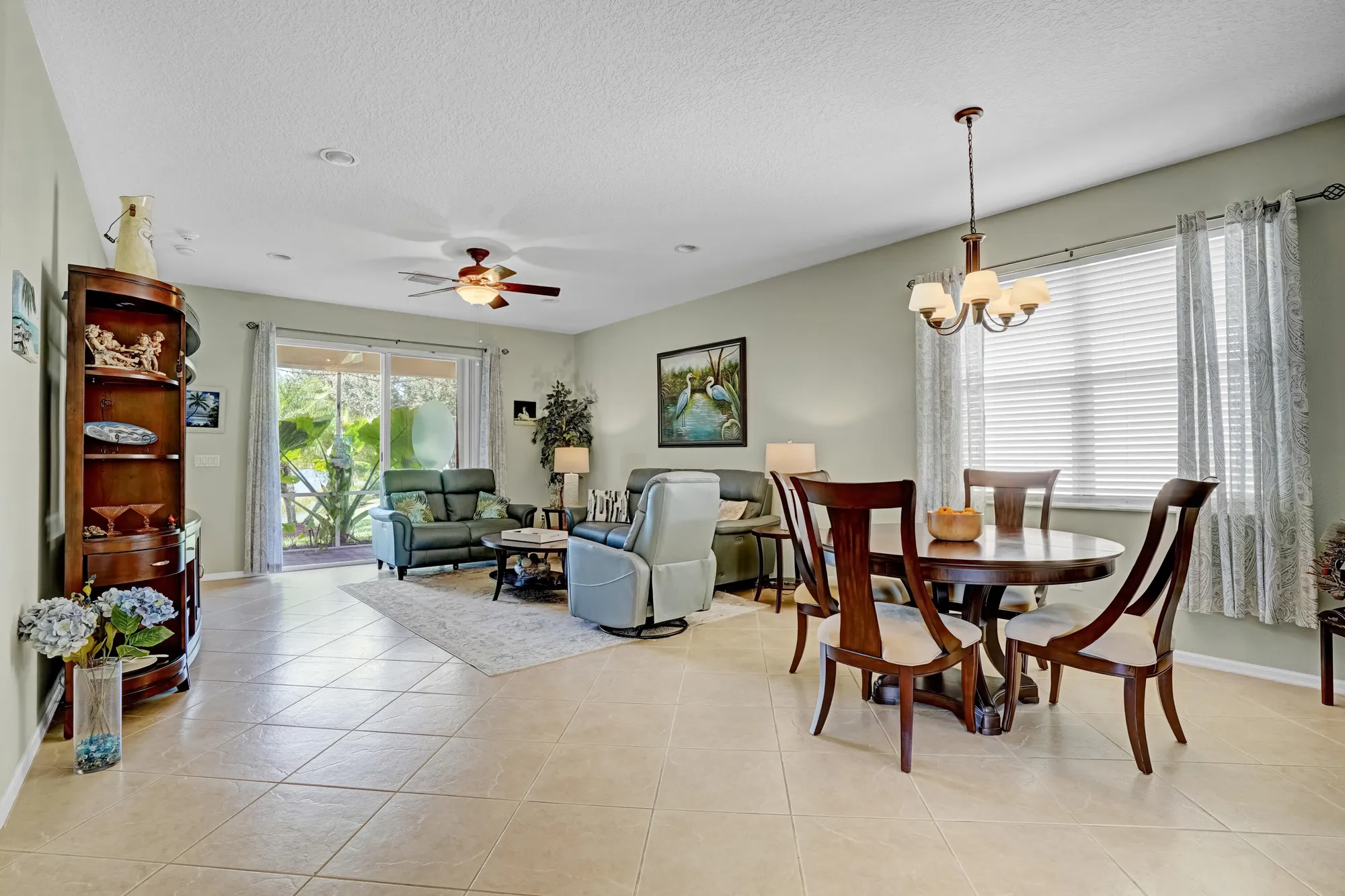 Property Slideshow image 9 of 40 | 362 sw coconut key way, Port Saint Lucie, FL, 34986