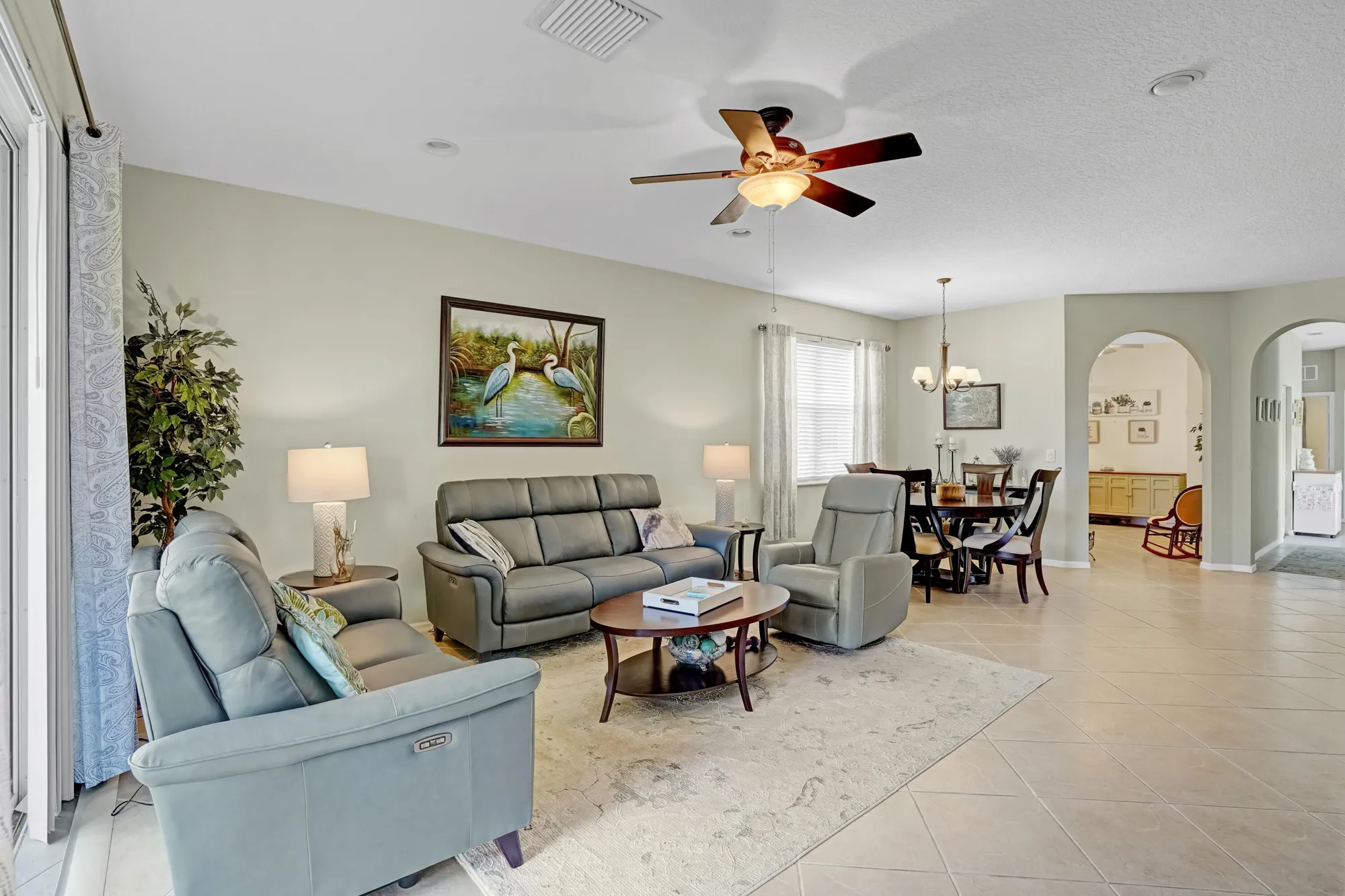 Property Slideshow image 11 of 40 | 362 sw coconut key way, Port Saint Lucie, FL, 34986