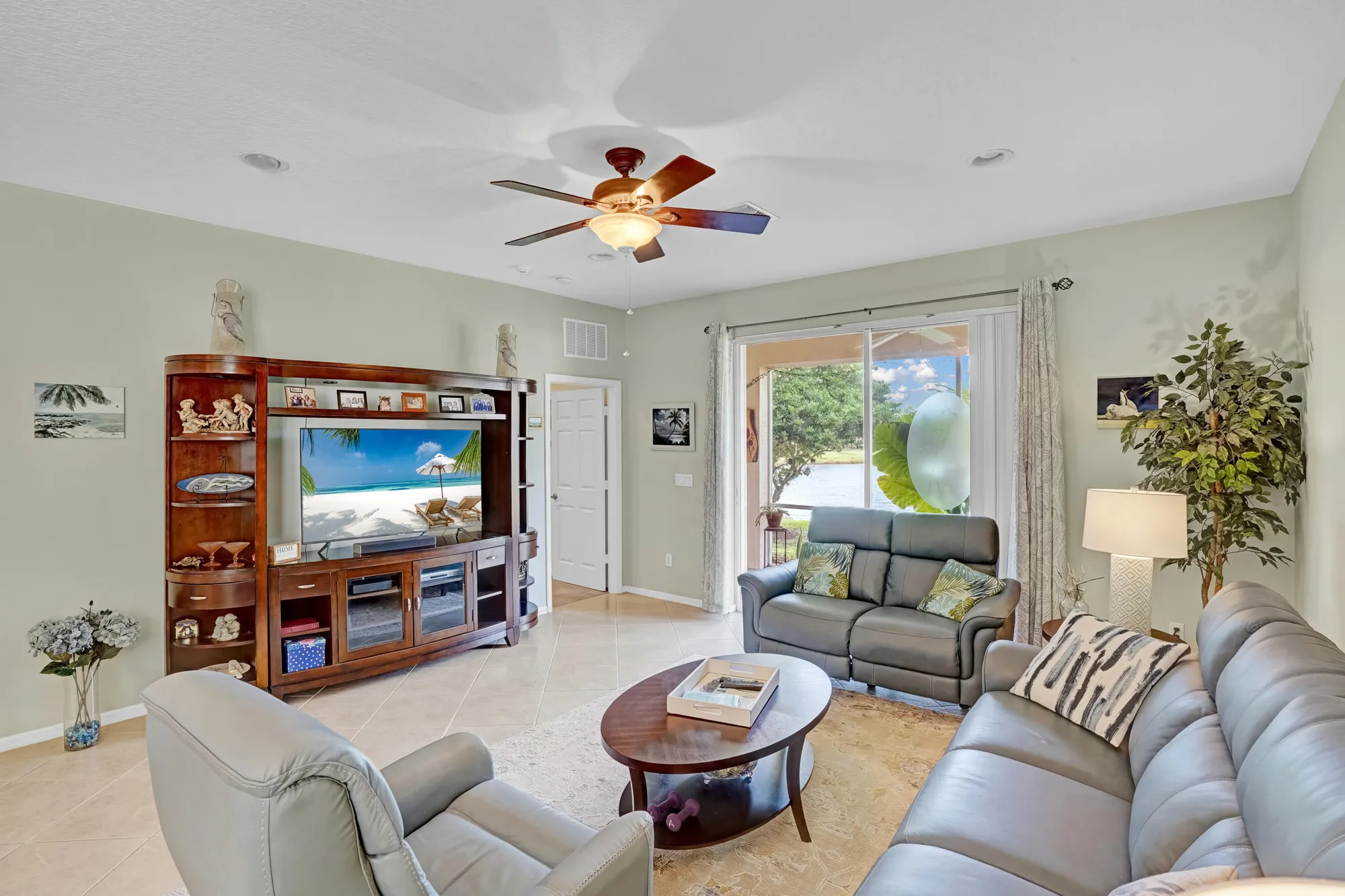 Property Slideshow image 12 of 40 | 362 sw coconut key way, Port Saint Lucie, FL, 34986