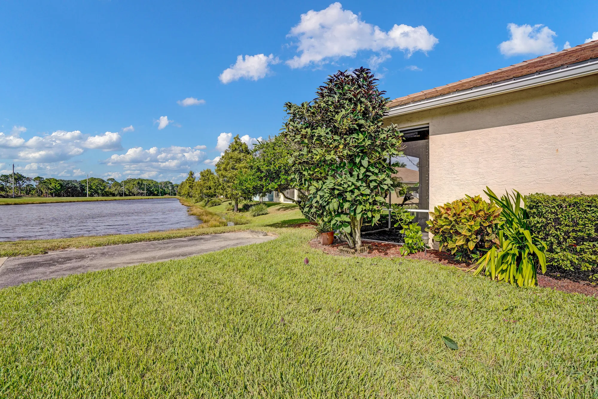 Property Slideshow image 33 of 40 | 362 sw coconut key way, Port Saint Lucie, FL, 34986