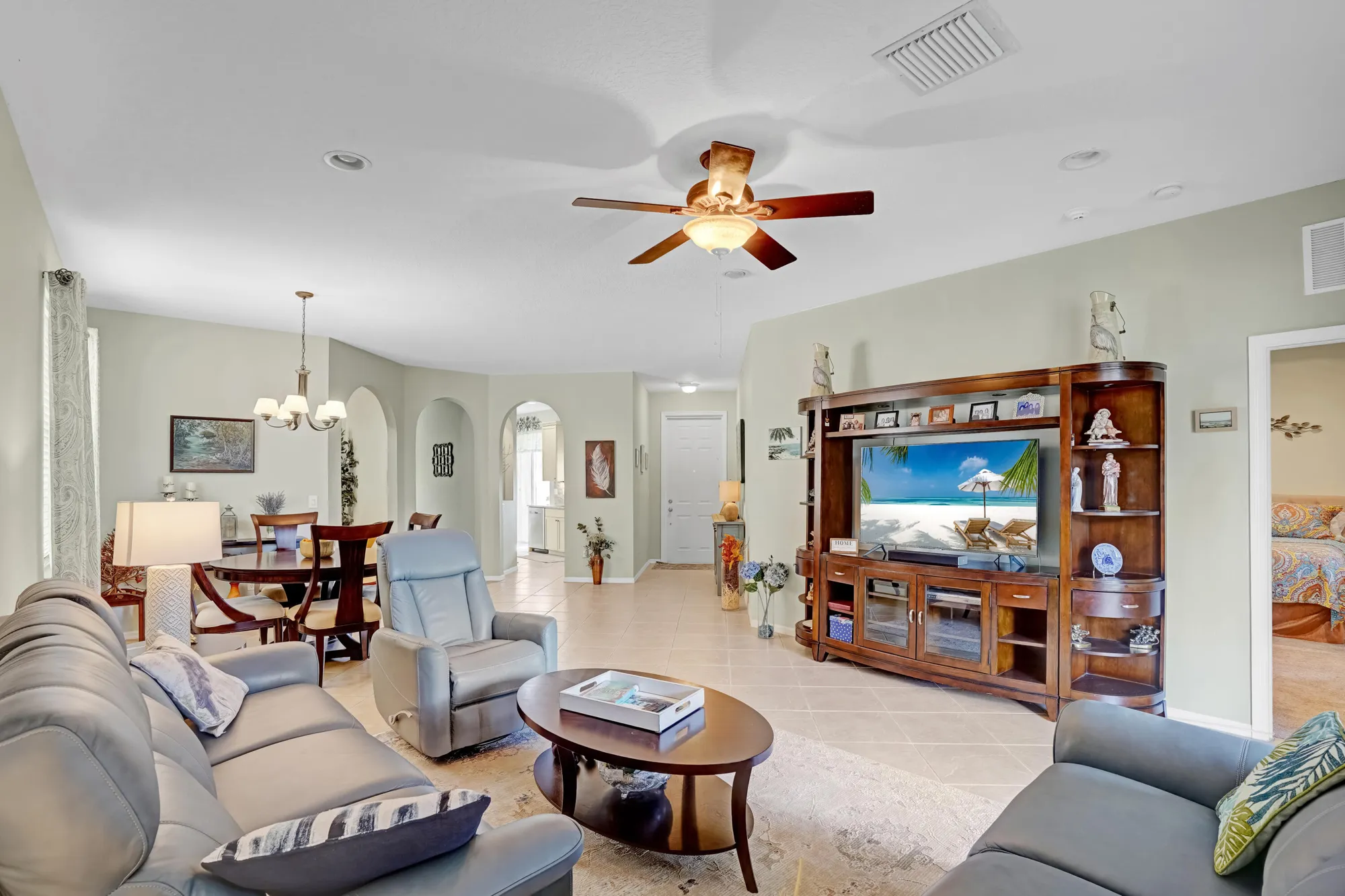 Property Slideshow image 13 of 40 | 362 sw coconut key way, Port Saint Lucie, FL, 34986