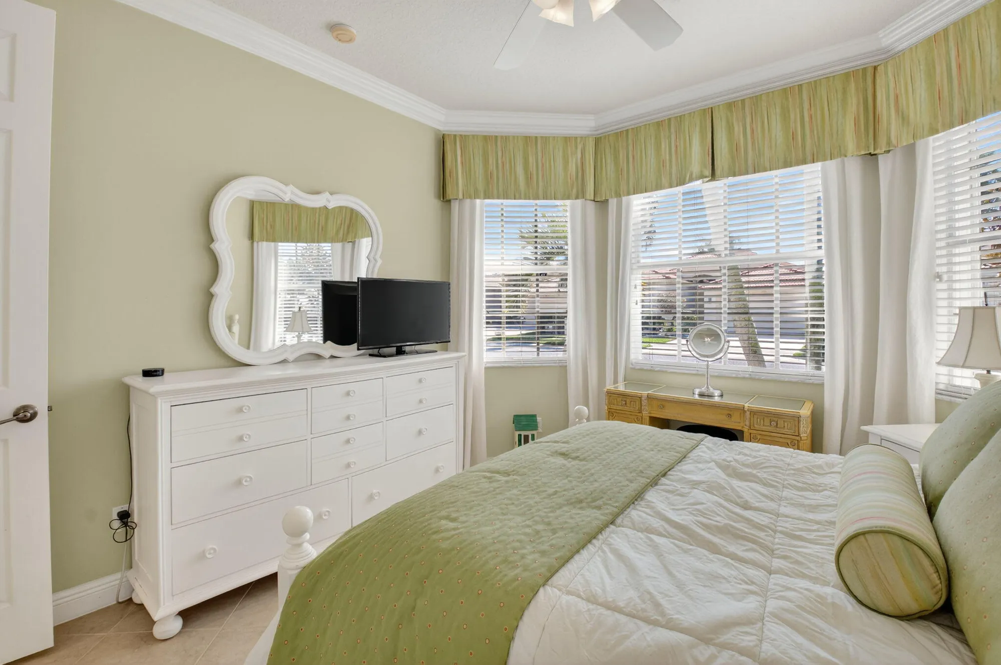 Property Slideshow image 34 of 79 | 7419 maple ridge trl, Boynton Beach, FL, 33437