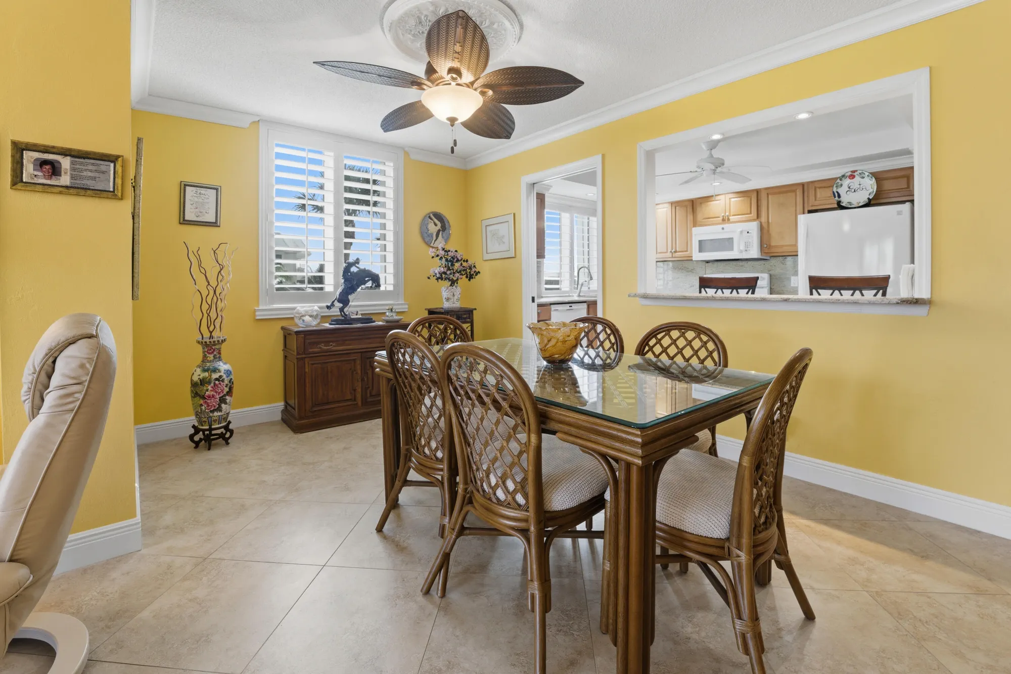 Property Slideshow image 3 of 18 | 375 beach rd 201, Tequesta, FL, 33469