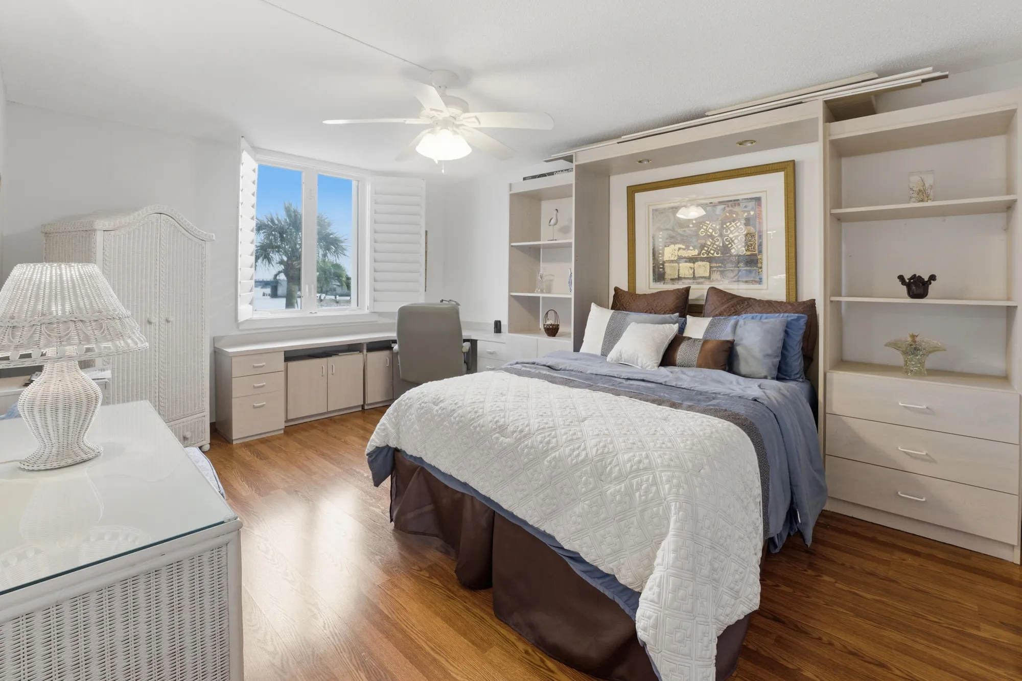 Property Slideshow image 15 of 18 | 375 beach rd 201, Tequesta, FL, 33469