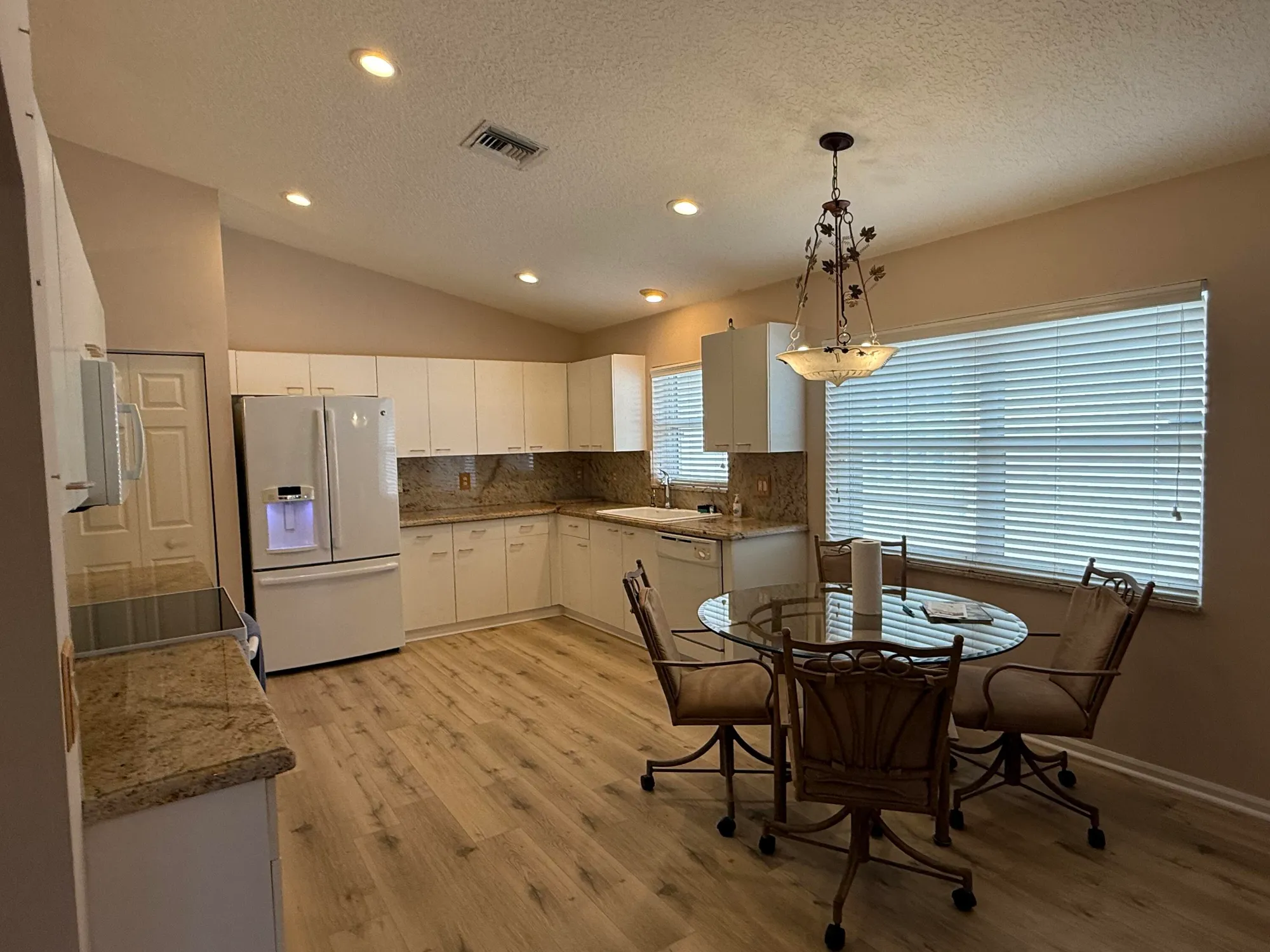 Property Slideshow image 4 of 18 | 5730 royal club dr, Boynton Beach, FL, 33437