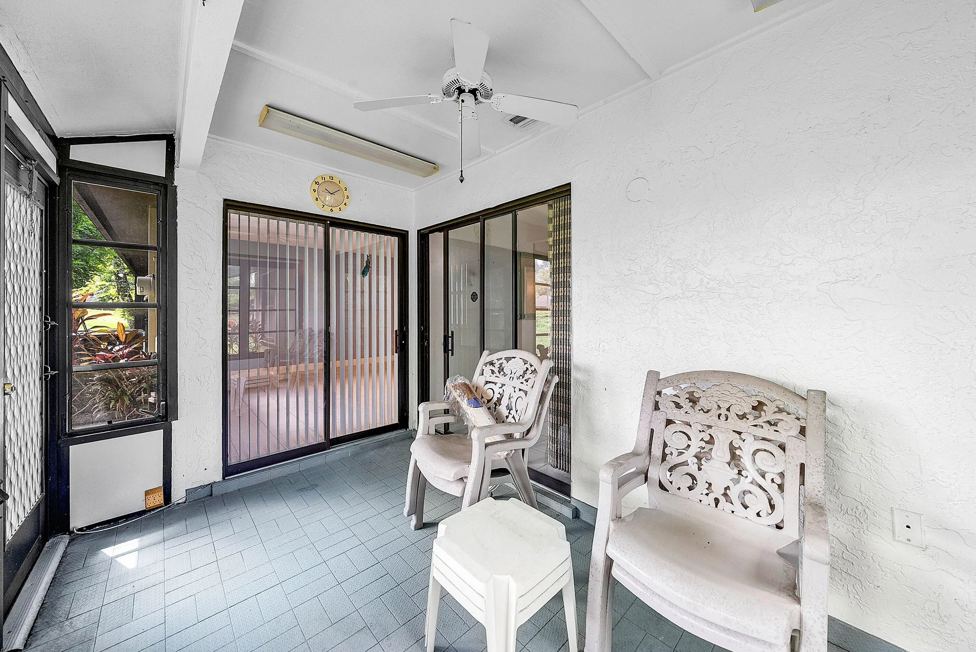 Property Slideshow image 22 of 24 | 276 beaver dam ct, Royal Palm Beach, FL, 33411