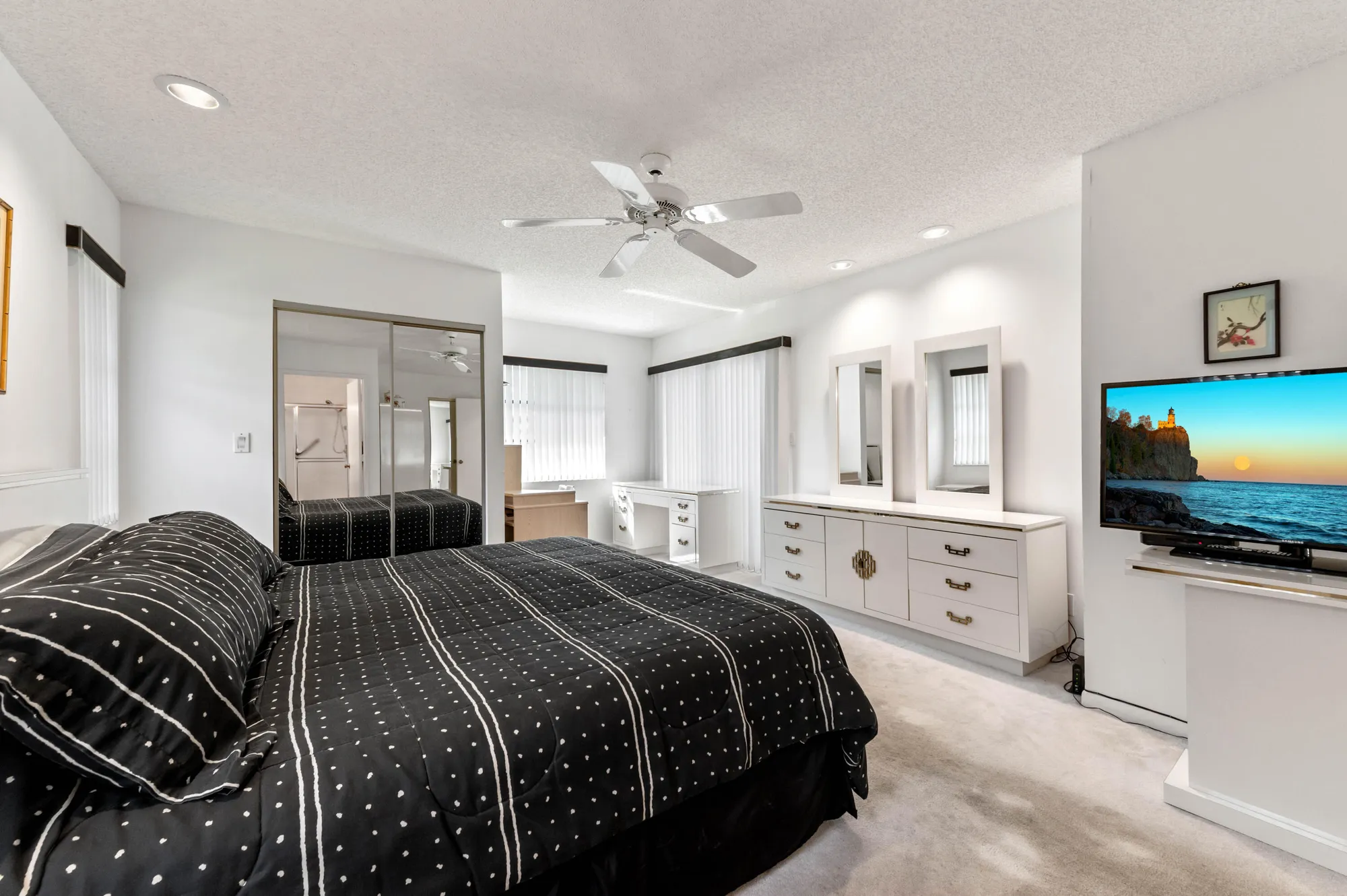 Property Slideshow image 22 of 102 | 6126 sunny pointe cir, Delray Beach, FL, 33484