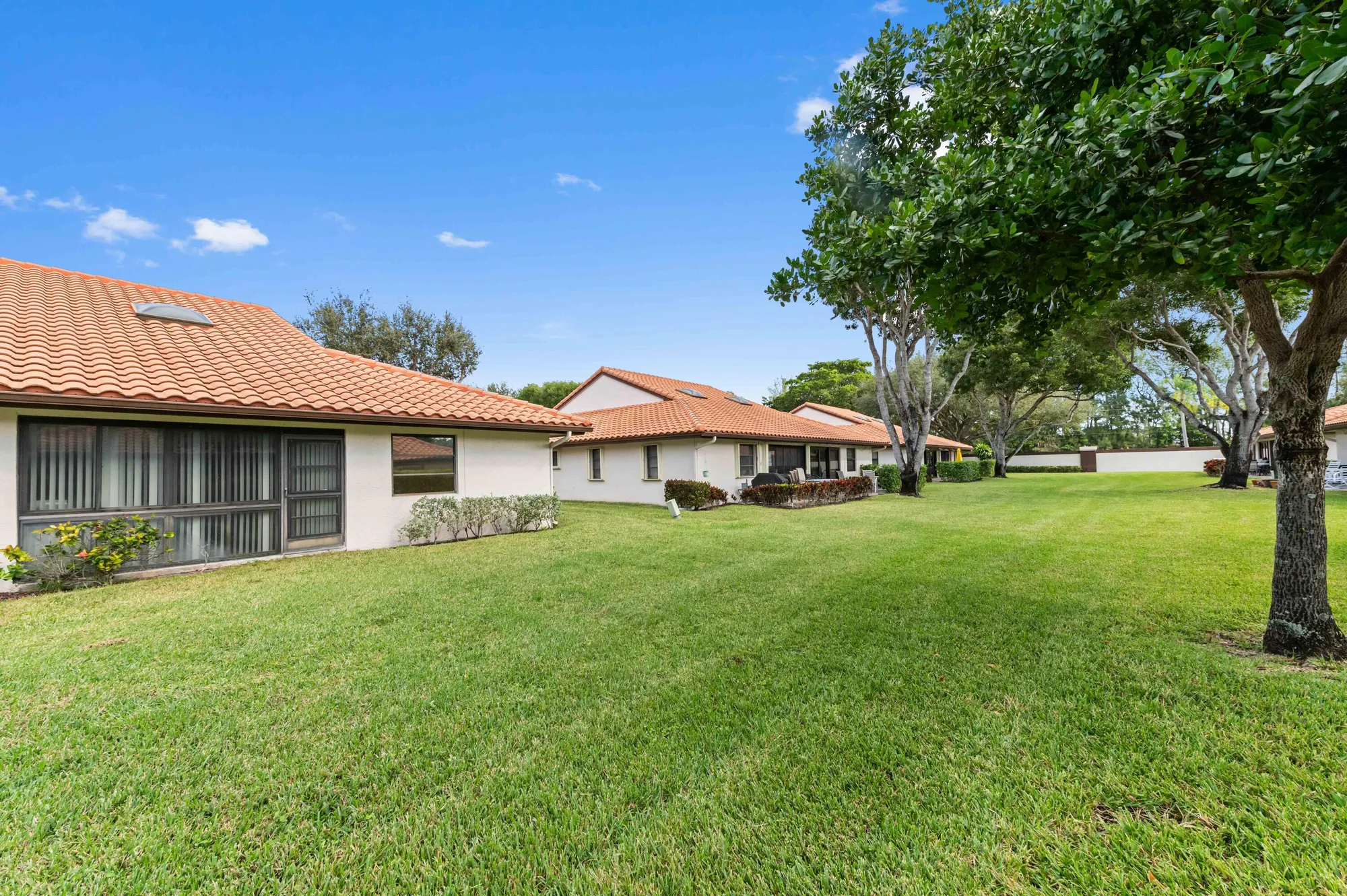 Property Slideshow image 31 of 102 | 6126 sunny pointe cir, Delray Beach, FL, 33484