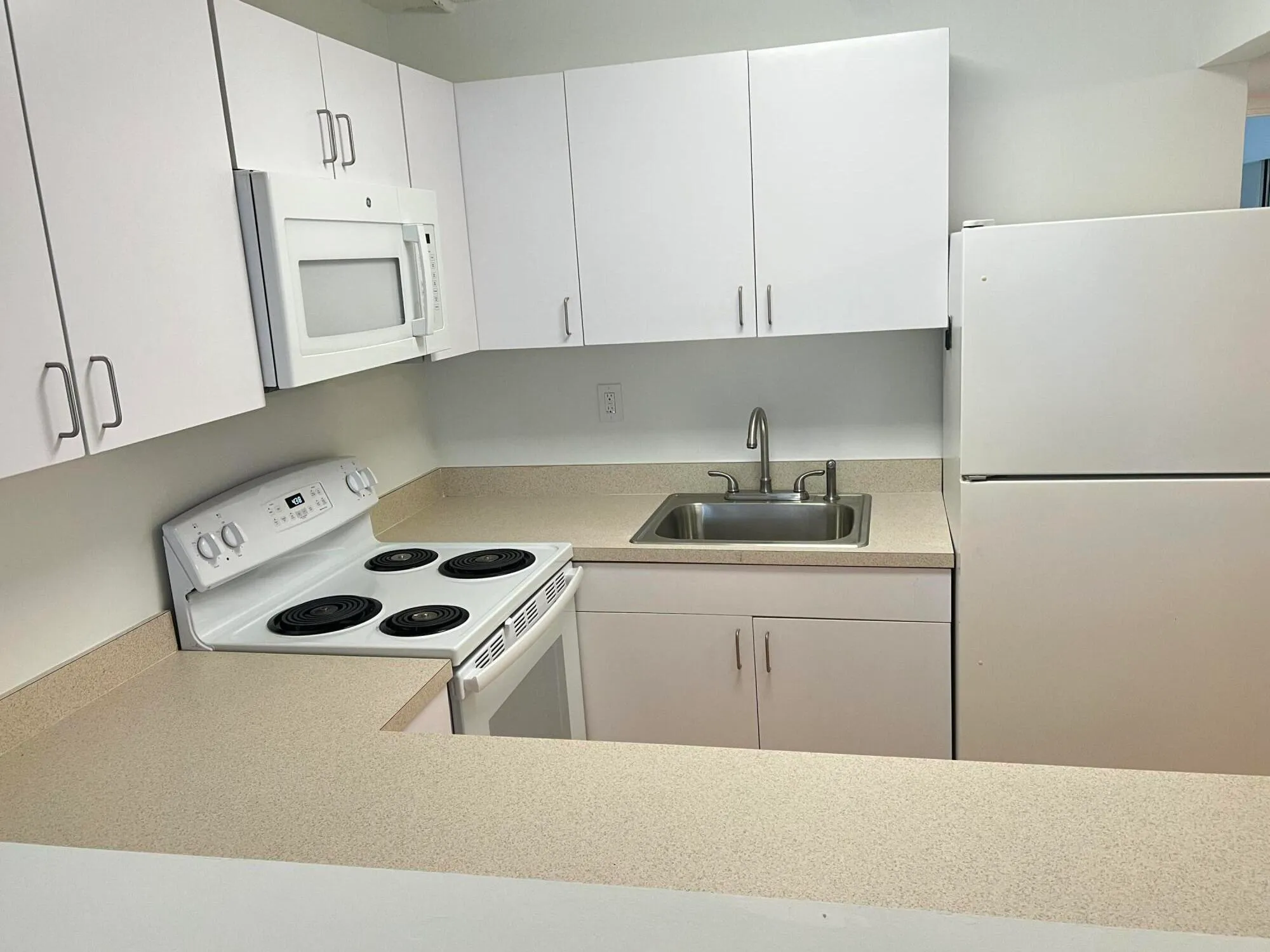 Property Slideshow image 17 of 32 | 85 andover d, West Palm Beach, FL, 33417