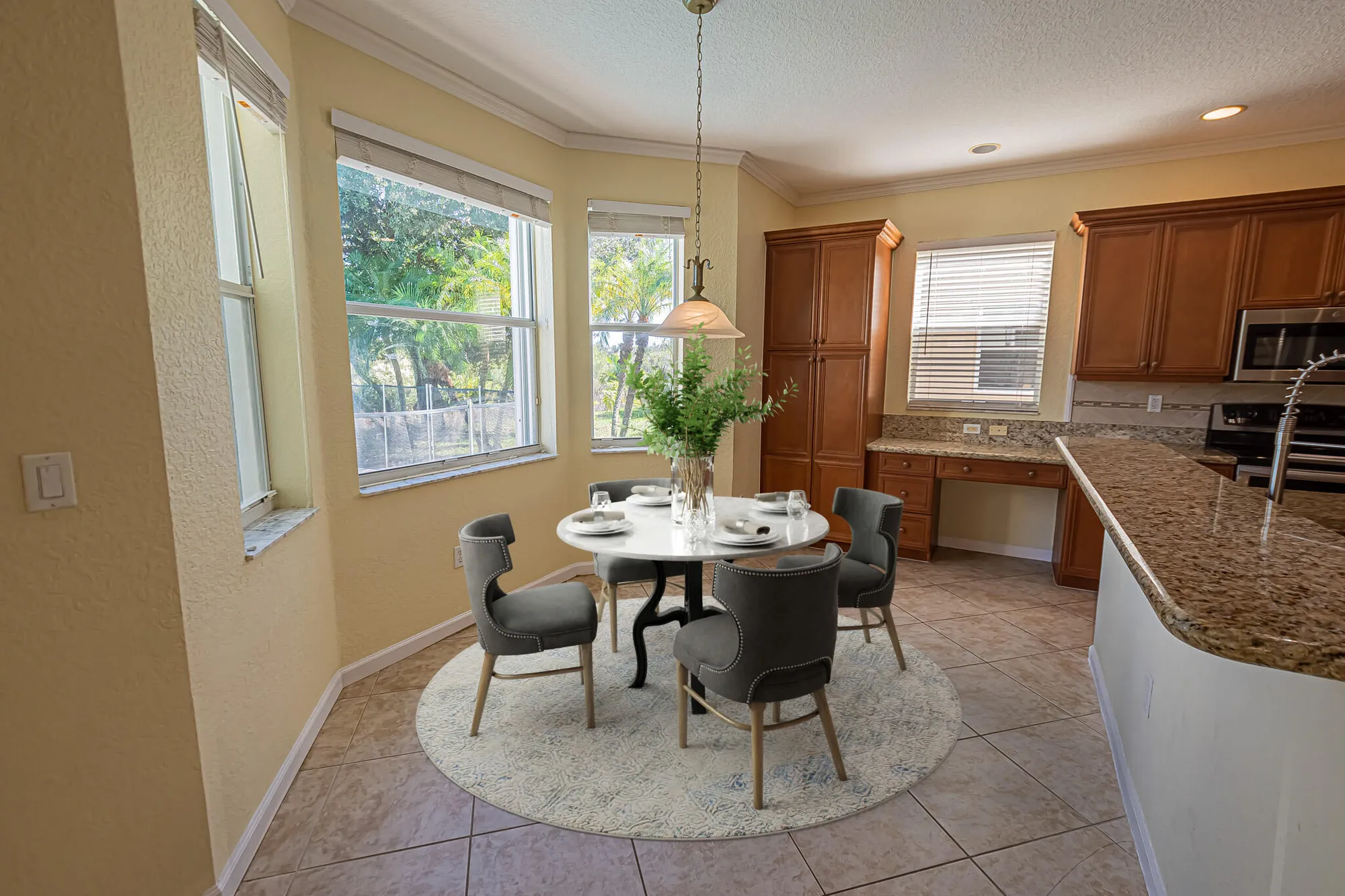 Property Slideshow image 9 of 47 | 11728 sw bennington cir, Port Saint Lucie, FL, 34987