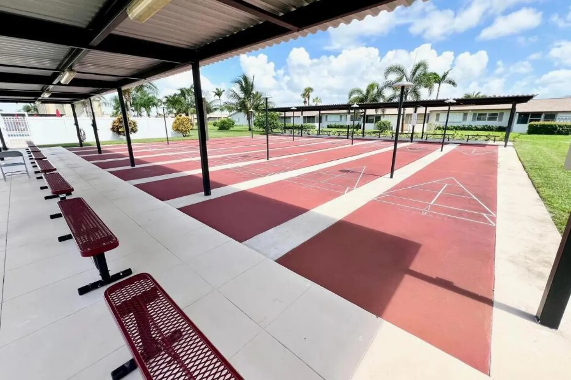 Property Slideshow image 8 of 9 | 2894 crosley dr j, West Palm Beach, FL, 33415