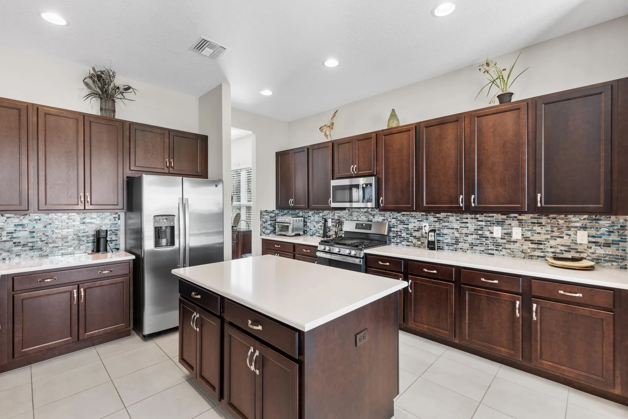 Property Slideshow image 17 of 95 | 11974 sw laguna bay pkwy, Port Saint Lucie, FL, 34987