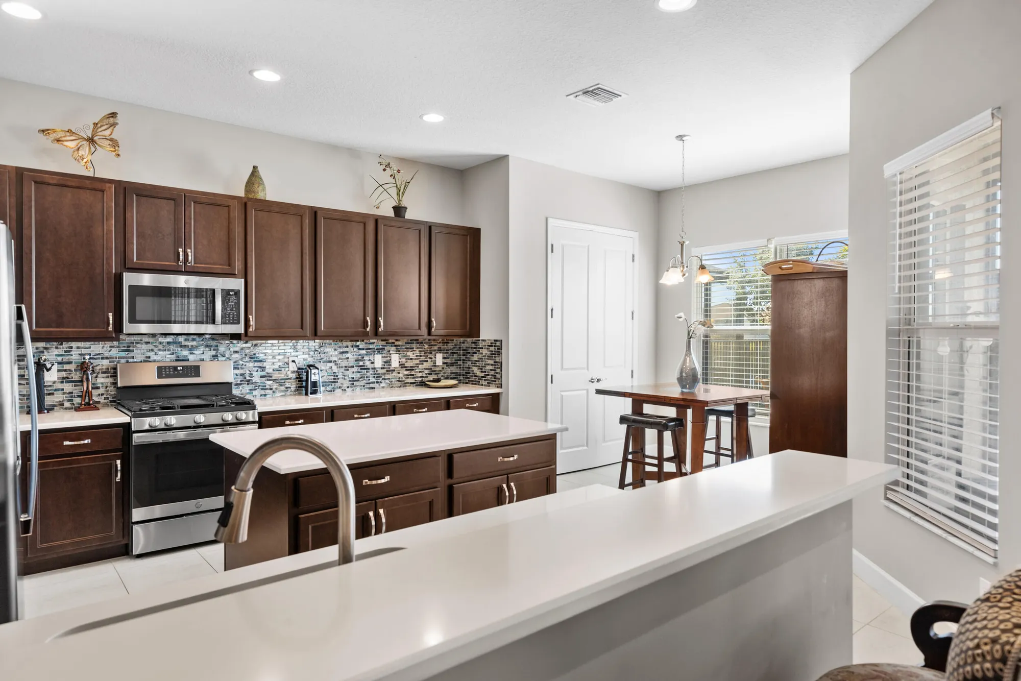 Property Slideshow image 18 of 95 | 11974 sw laguna bay pkwy, Port Saint Lucie, FL, 34987