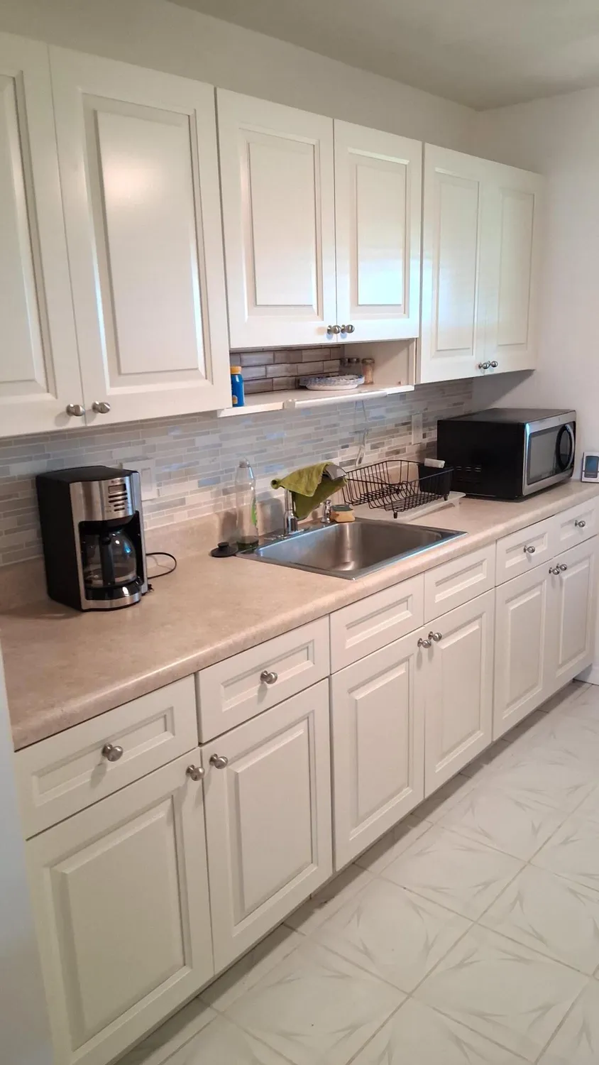 Property Slideshow image 10 of 25 | 101 leisure lake cir apt 101, Boynton Beach, FL, 33426