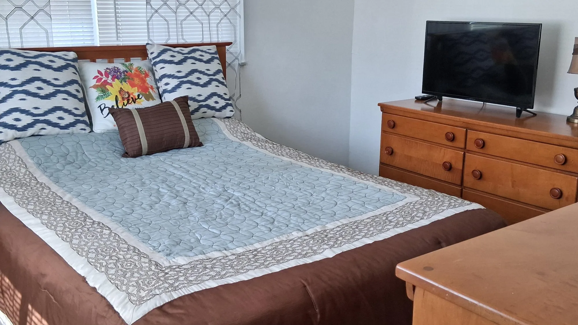 Property Slideshow image 11 of 25 | 101 leisure lake cir apt 101, Boynton Beach, FL, 33426