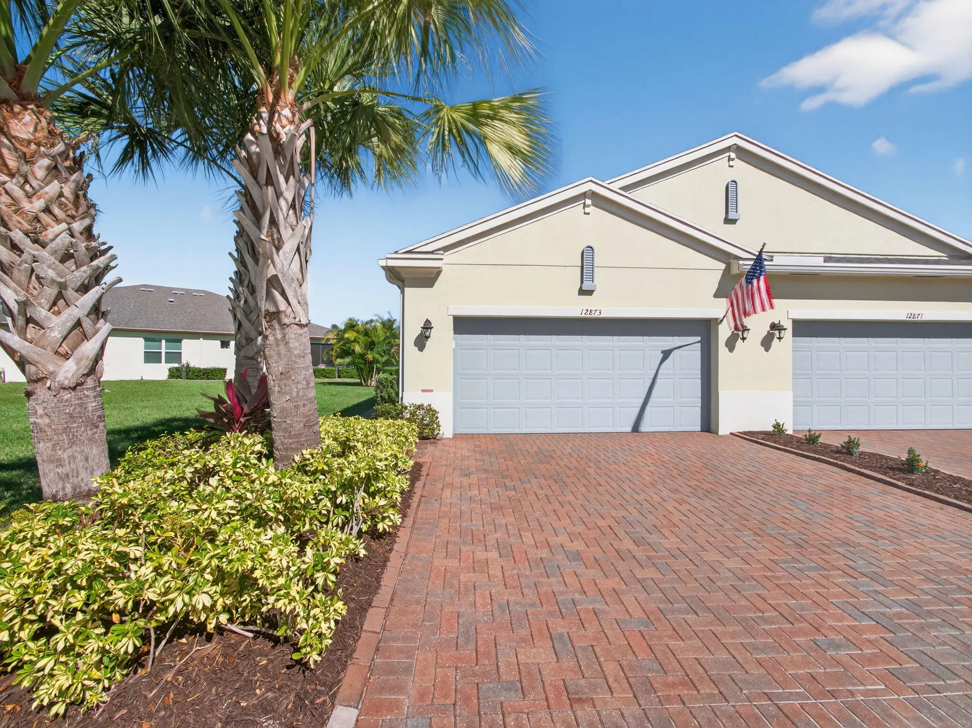 Property Slideshow image 6 of 115 | 12873 sw lake fern cir, Port Saint Lucie, FL, 34987