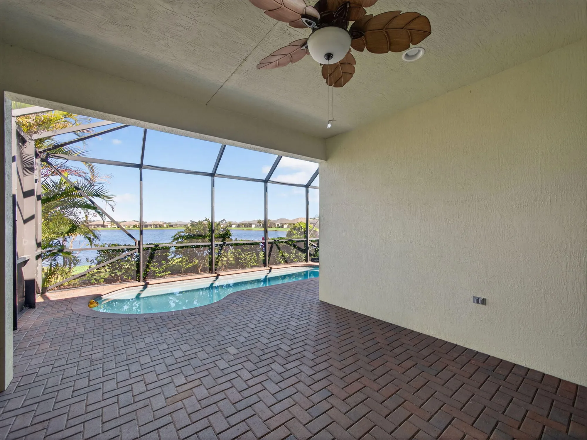 Property Slideshow image 23 of 115 | 12873 sw lake fern cir, Port Saint Lucie, FL, 34987