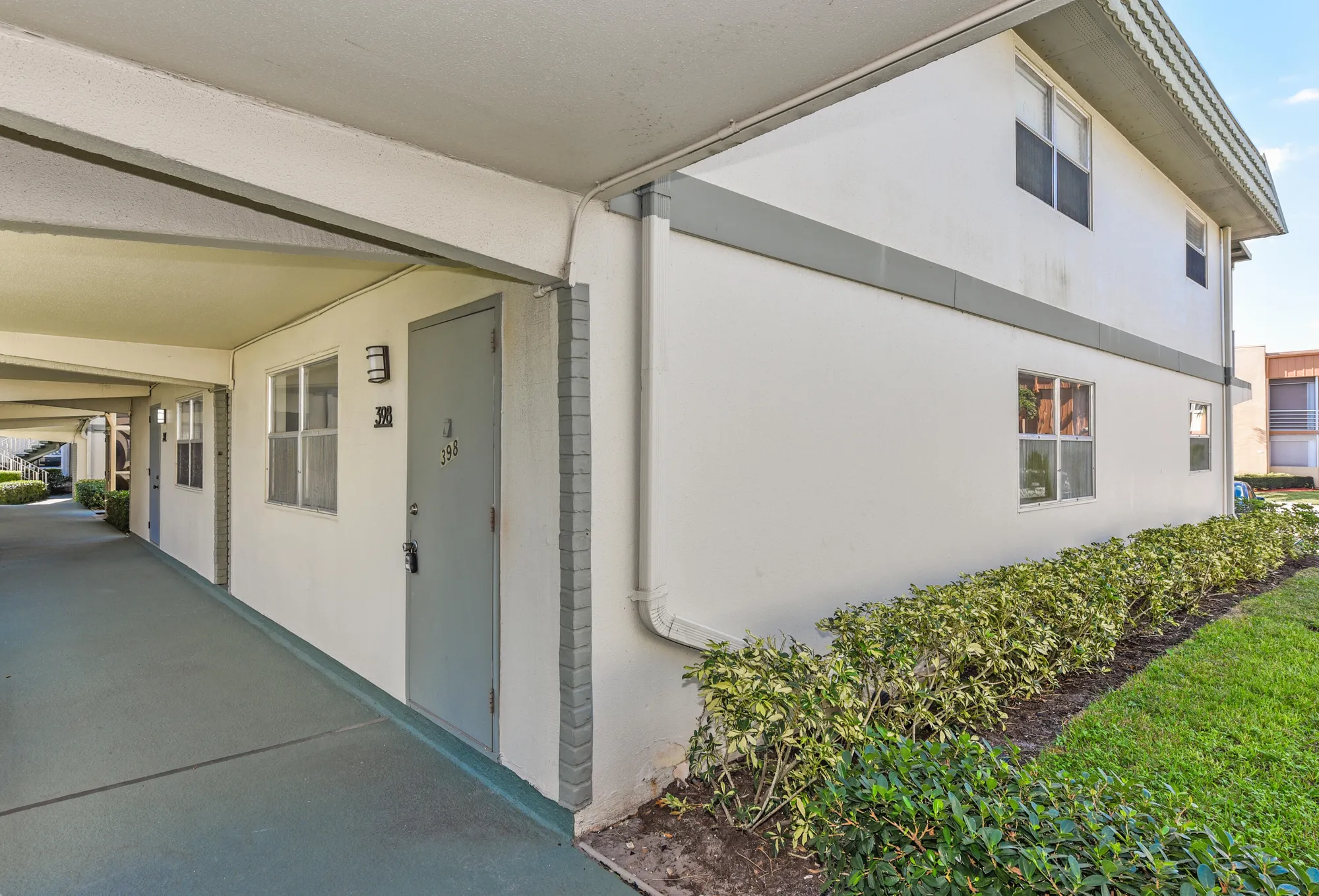 Property Slideshow image 4 of 30 | 398 flanders i i, Delray Beach, FL, 33484