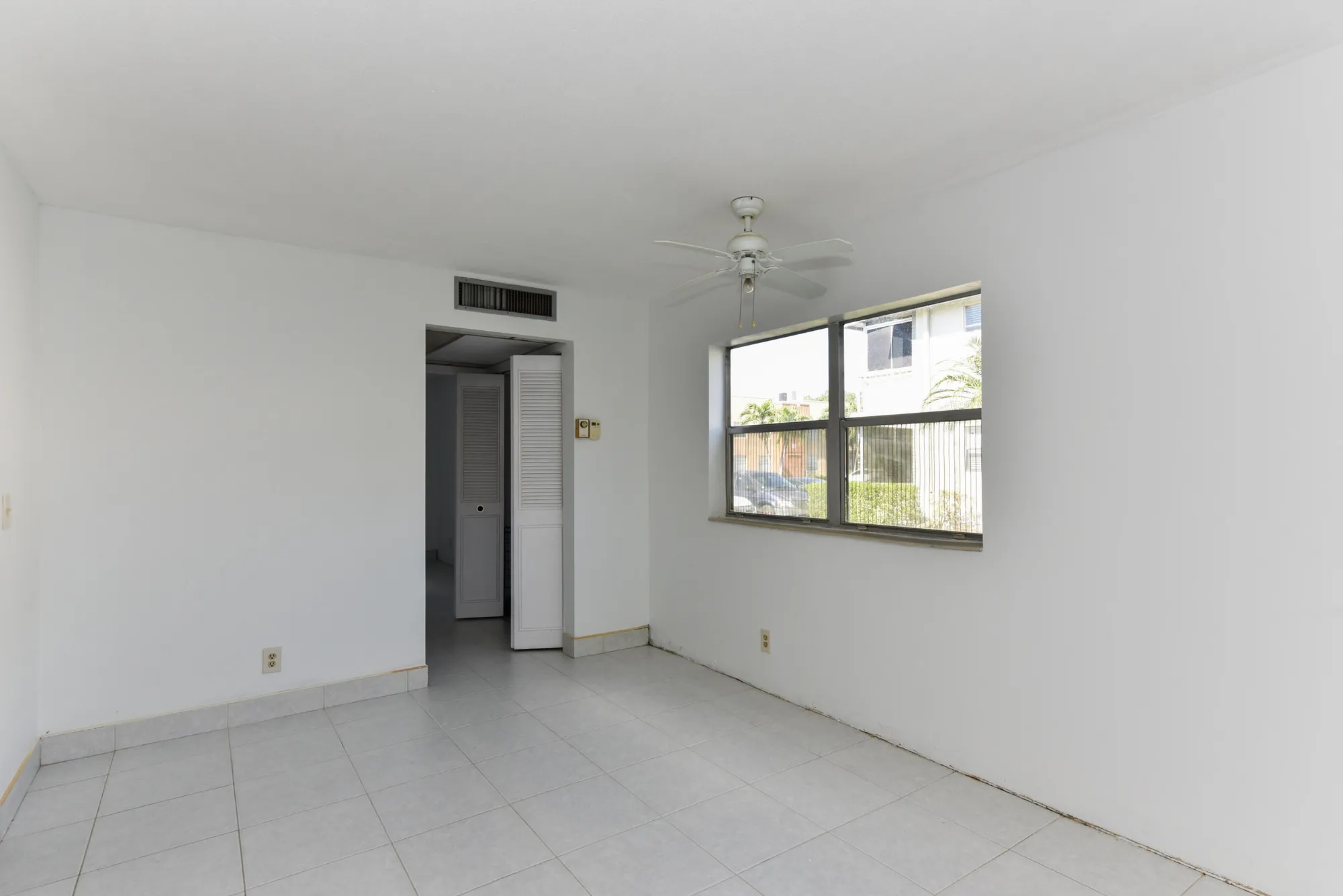 Property Slideshow image 6 of 30 | 398 flanders i i, Delray Beach, FL, 33484