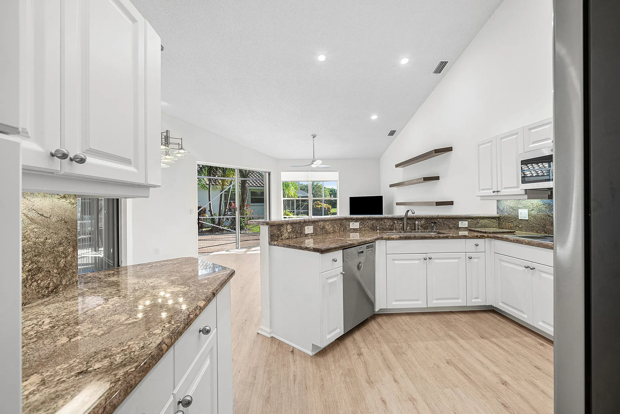 Property Slideshow image 13 of 77 | 8706 rothbury ln, Boynton Beach, FL, 33472