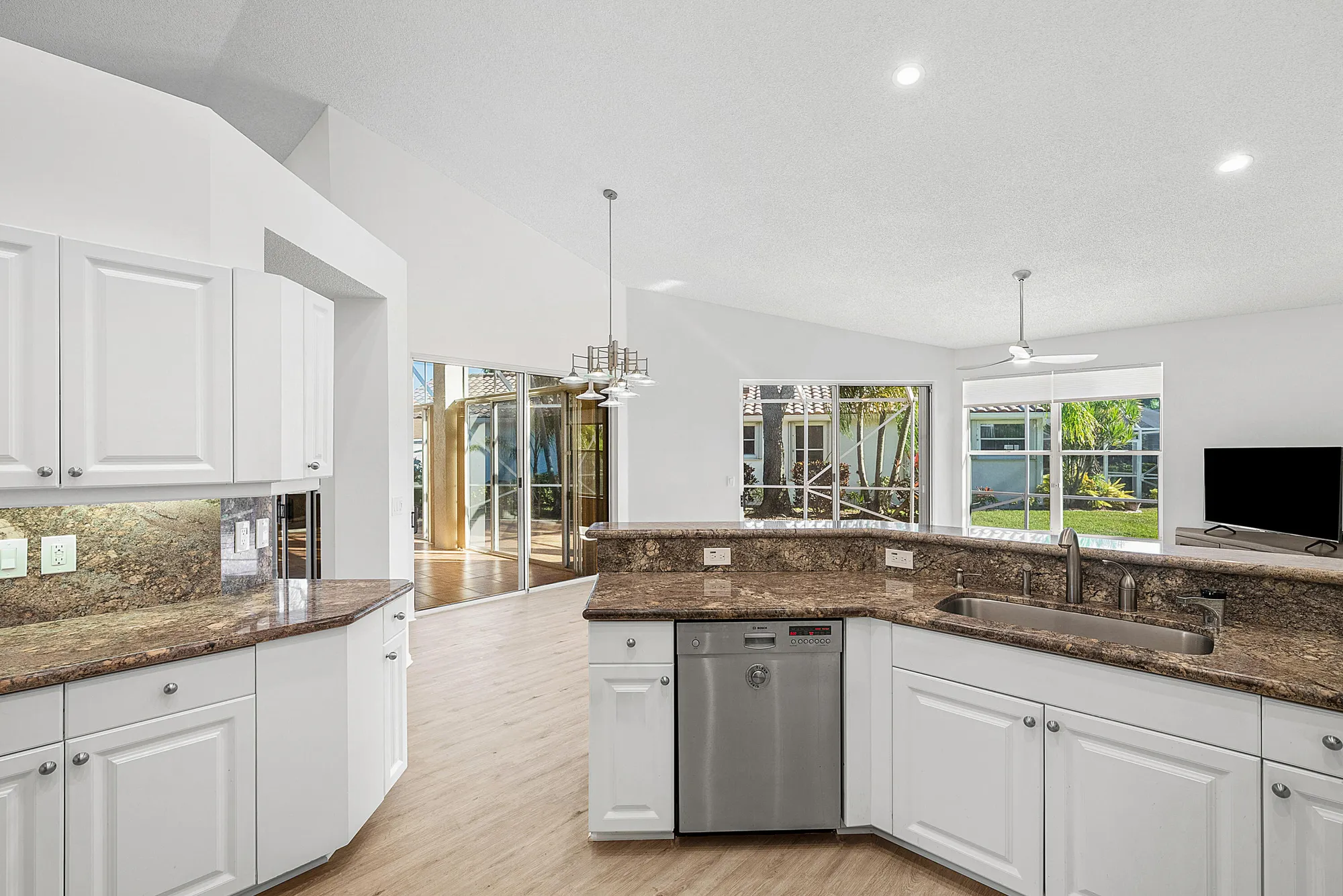 Property Slideshow image 16 of 77 | 8706 rothbury ln, Boynton Beach, FL, 33472