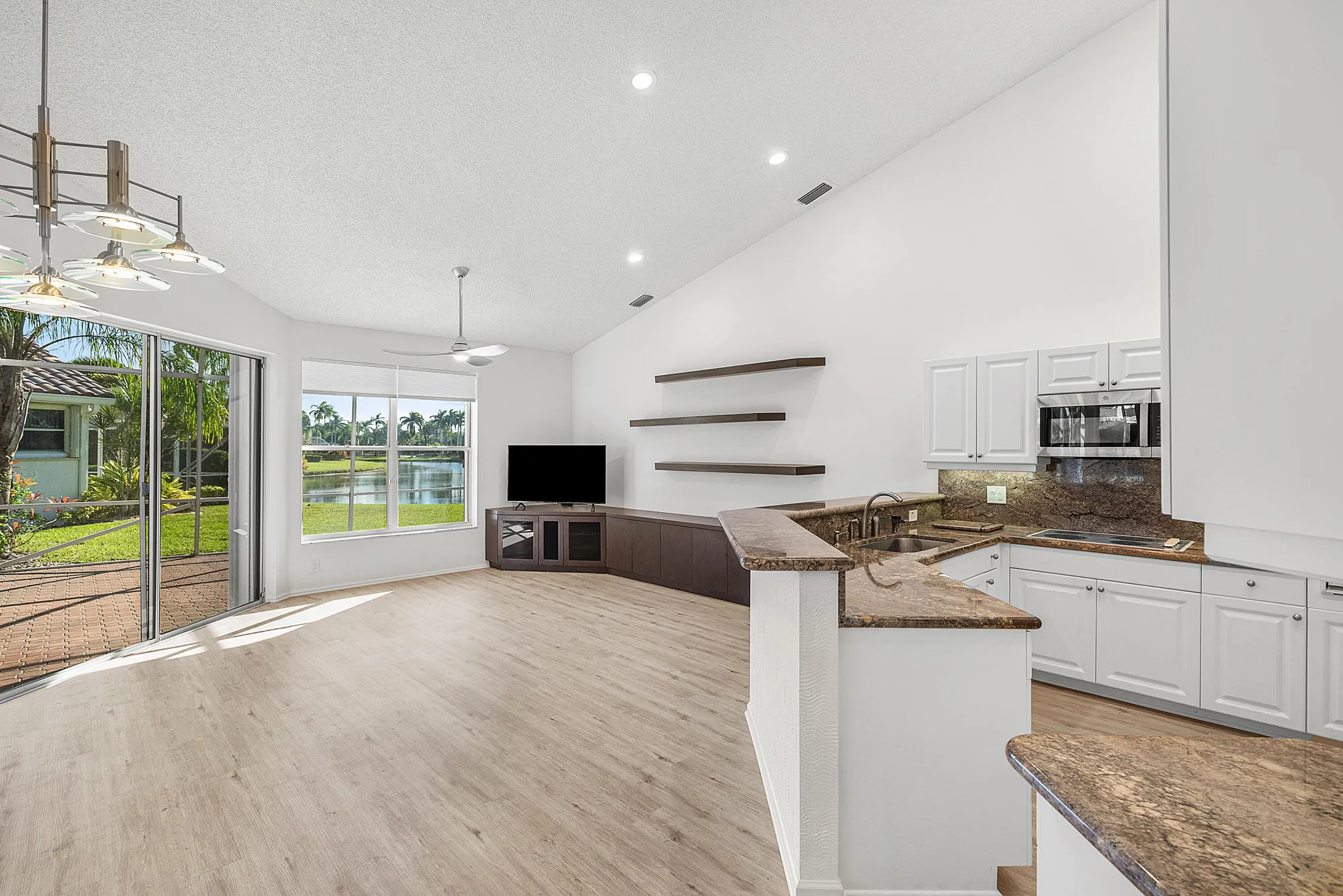 Property Slideshow image 17 of 77 | 8706 rothbury ln, Boynton Beach, FL, 33472