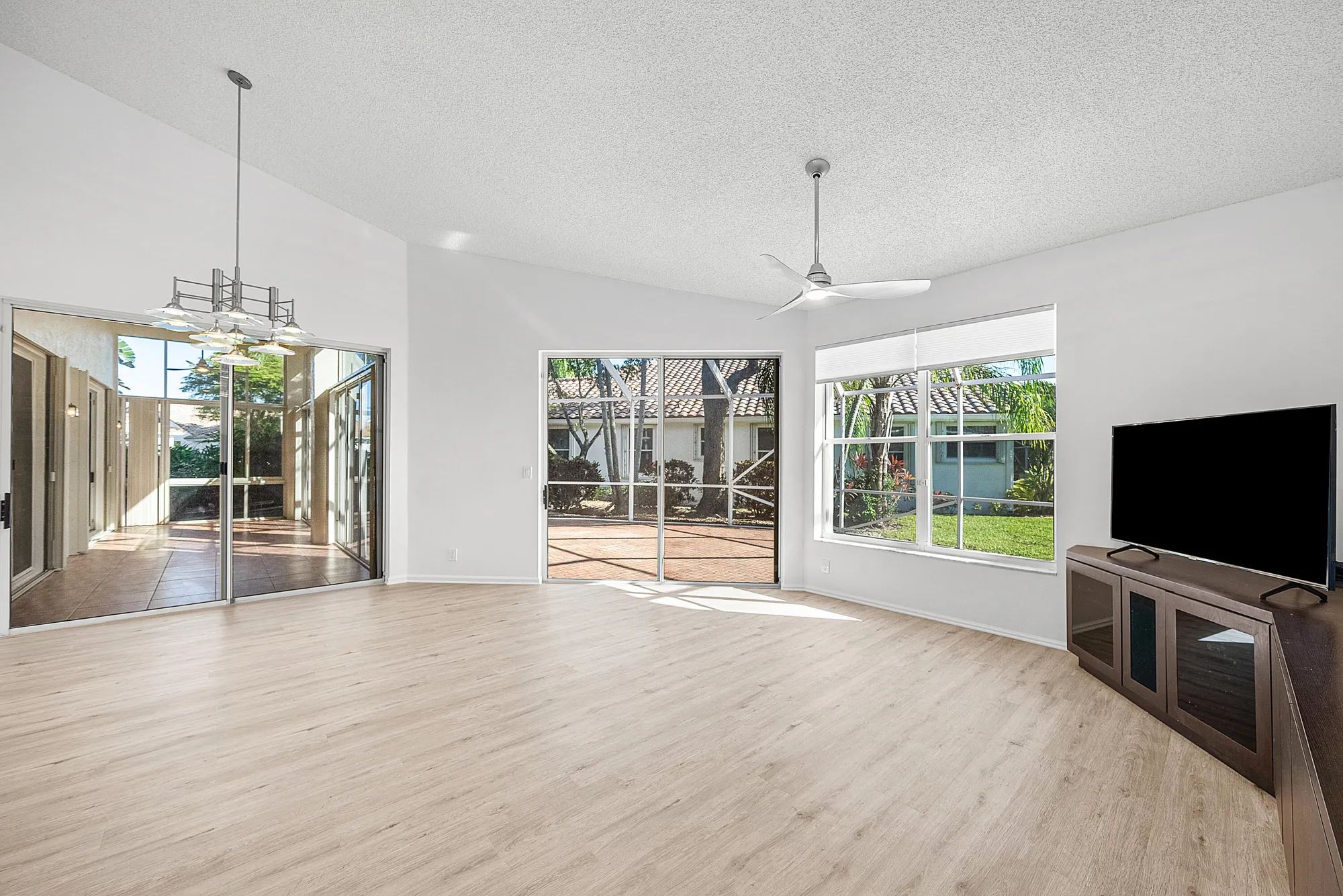 Property Slideshow image 21 of 77 | 8706 rothbury ln, Boynton Beach, FL, 33472