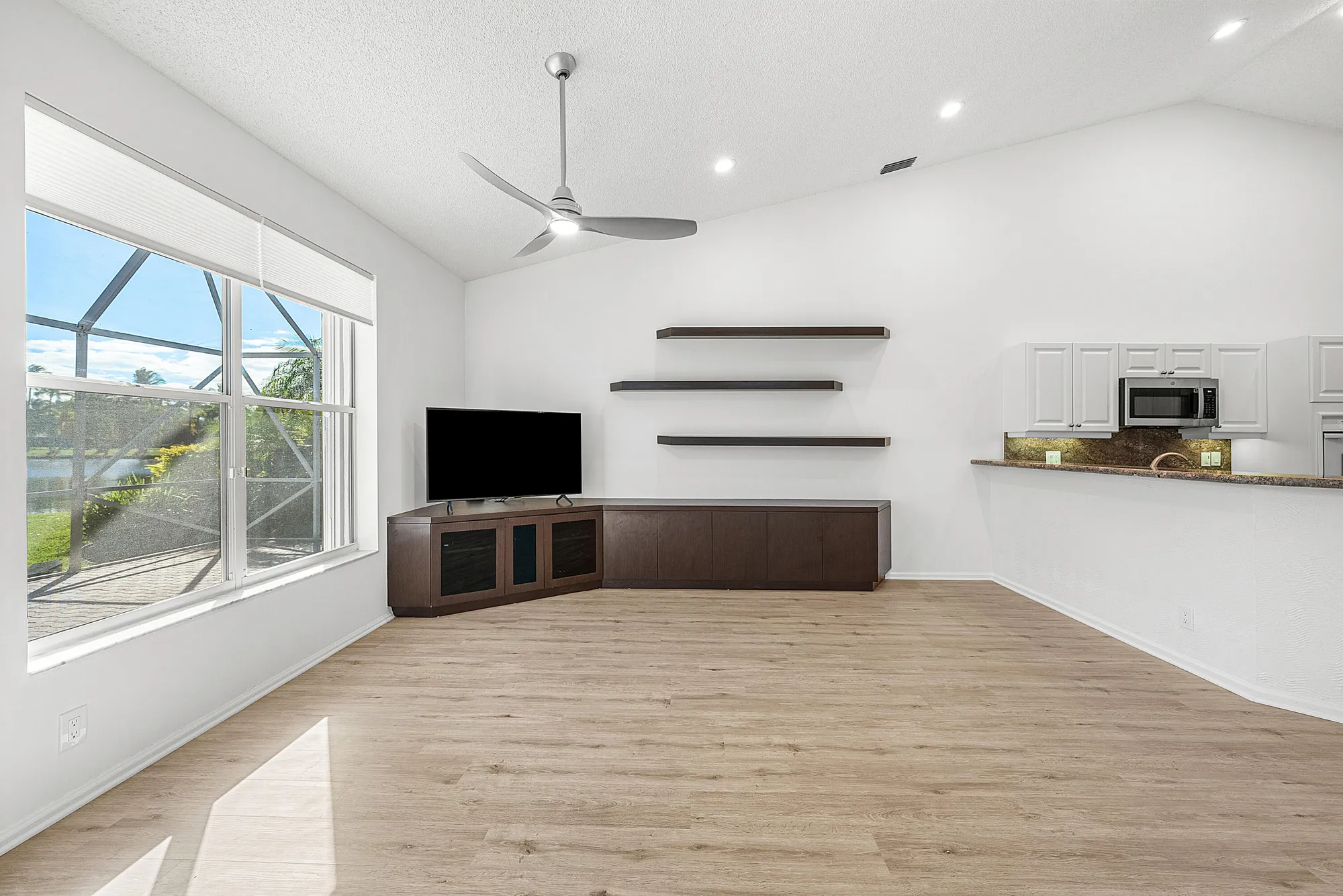 Property Slideshow image 22 of 77 | 8706 rothbury ln, Boynton Beach, FL, 33472