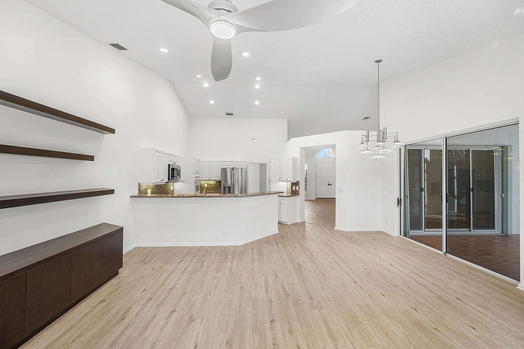 Property Slideshow image 23 of 77 | 8706 rothbury ln, Boynton Beach, FL, 33472