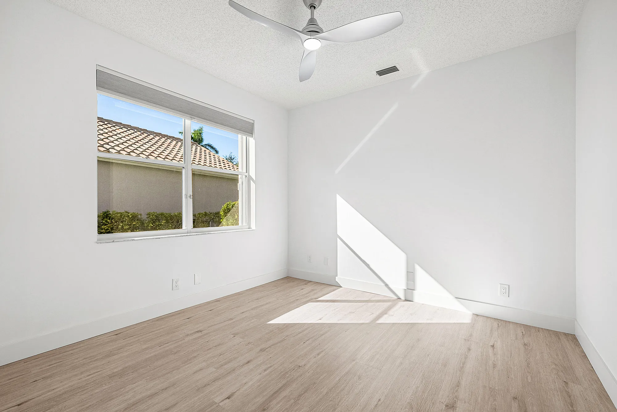 Property Slideshow image 34 of 77 | 8706 rothbury ln, Boynton Beach, FL, 33472