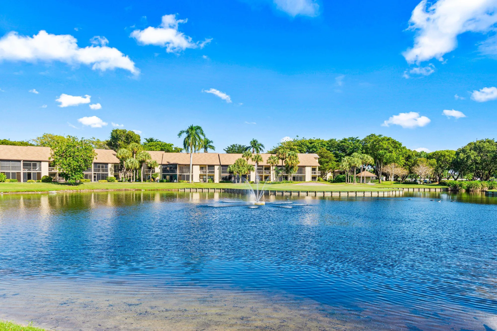 Property Slideshow image 29 of 58 | 5186 golfview ct 1914, Delray Beach, FL, 33484