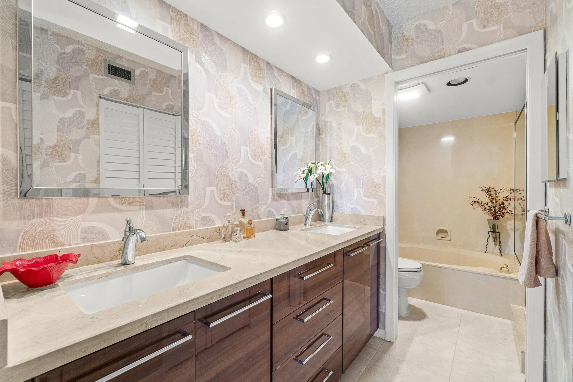 Property Slideshow image 17 of 58 | 5186 golfview ct 1914, Delray Beach, FL, 33484