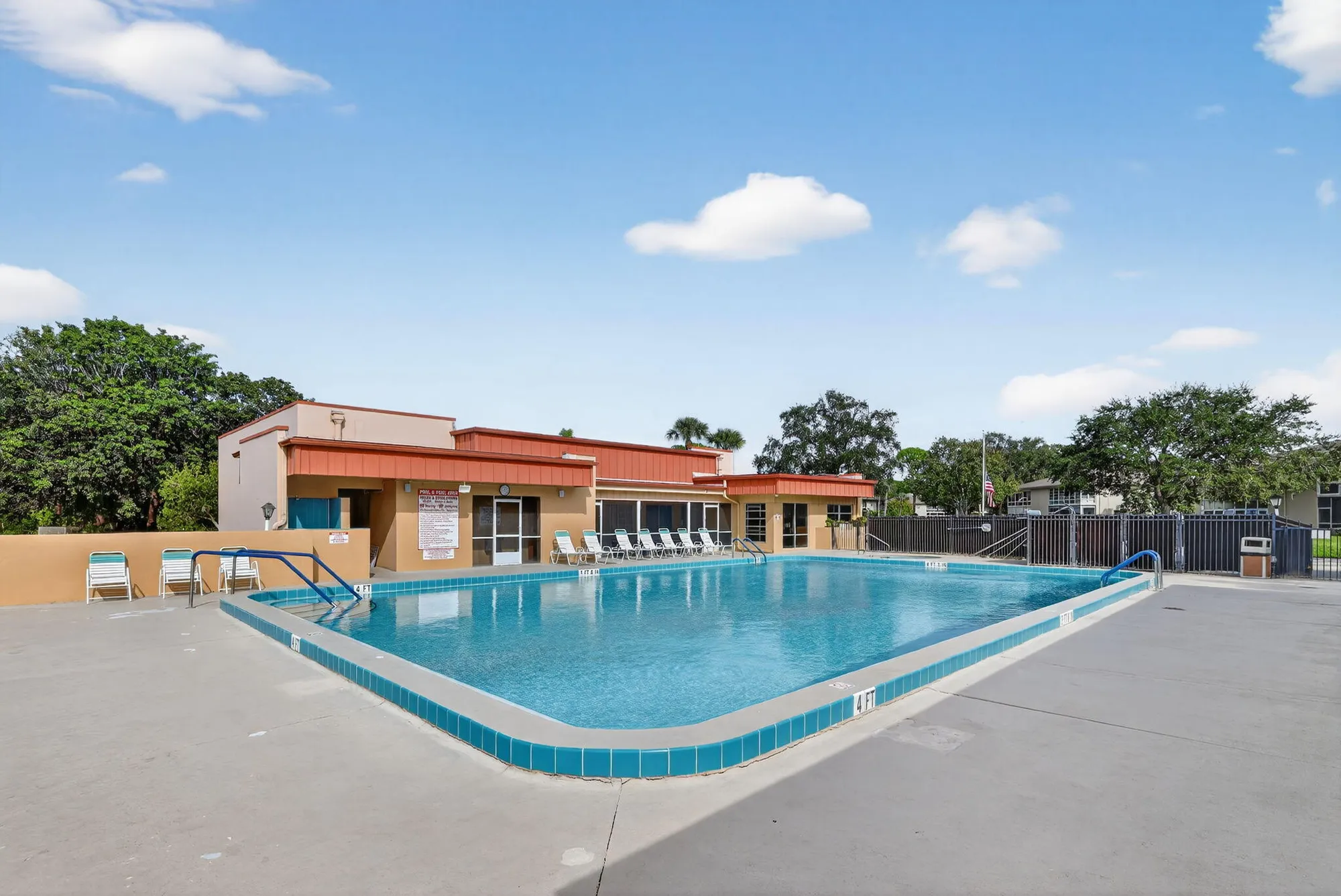 Property Slideshow image 20 of 30 | 23 lake vista trl 204, Port Saint Lucie, FL, 34952