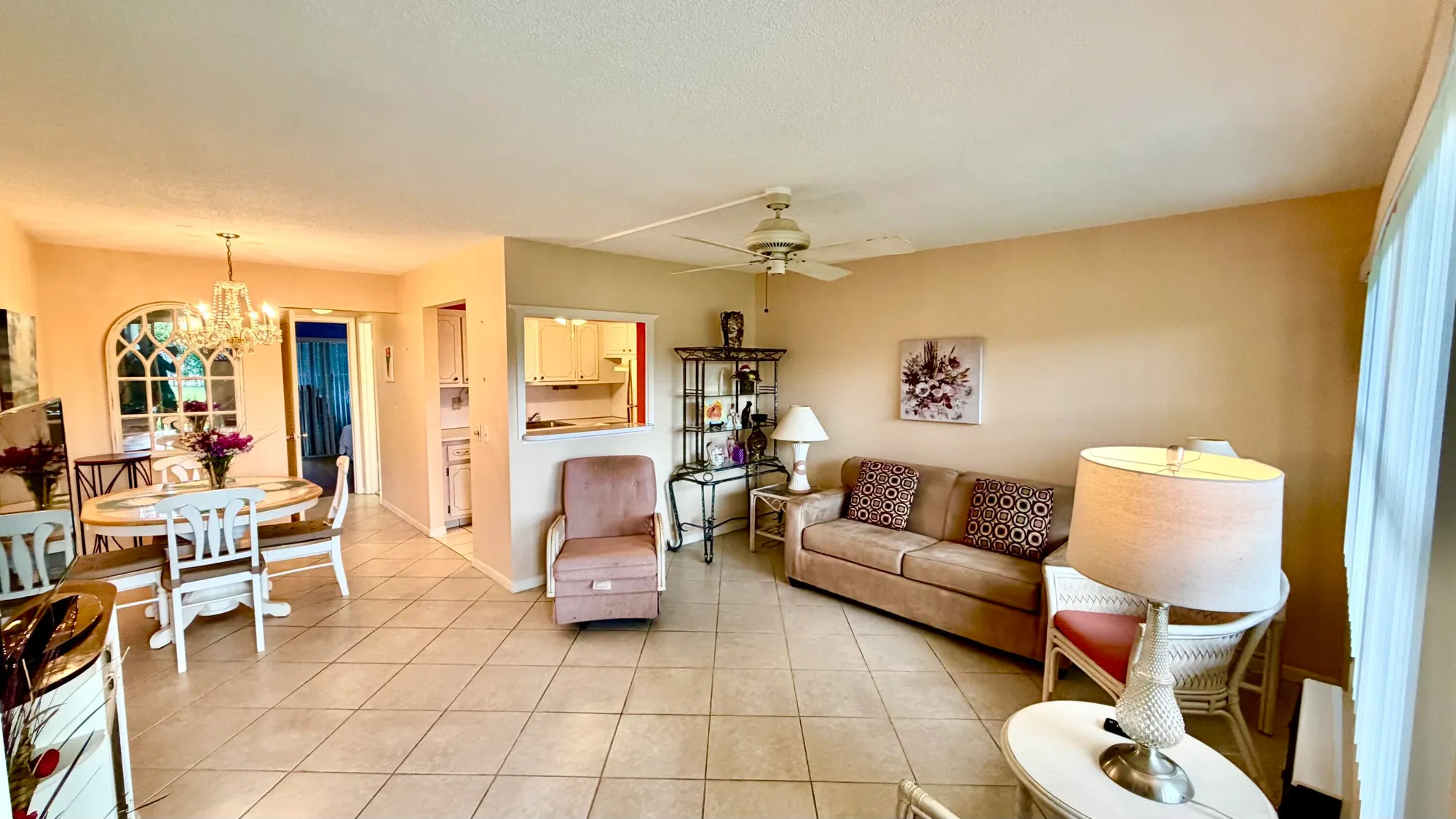 Property Slideshow image 8 of 31 | 480 horizons 110, Boynton Beach, FL, 33435