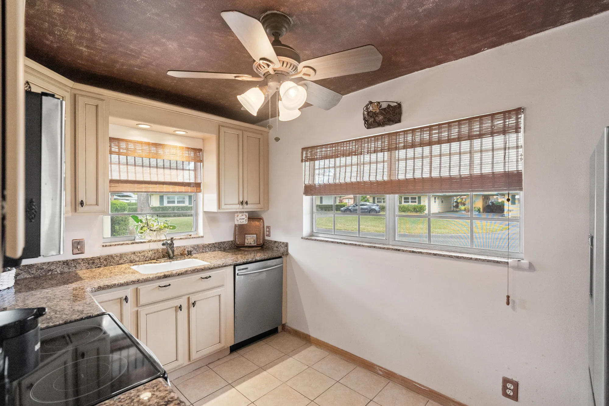 Property Slideshow image 8 of 36 | 249 cardinal ln, Delray Beach, FL, 33445