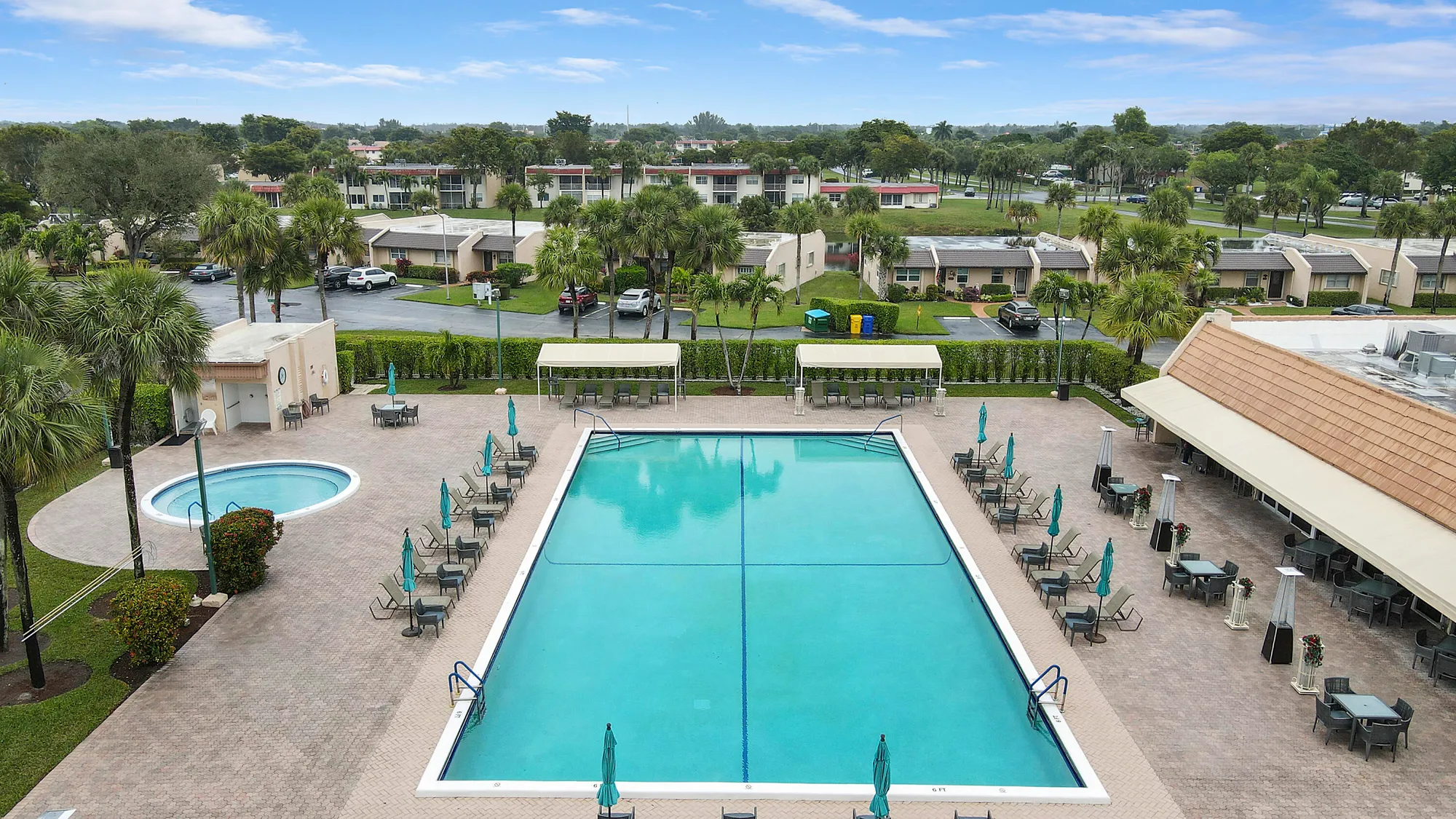 Property Slideshow image 18 of 52 | 120 lake constance dr, West Palm Beach, FL, 33411
