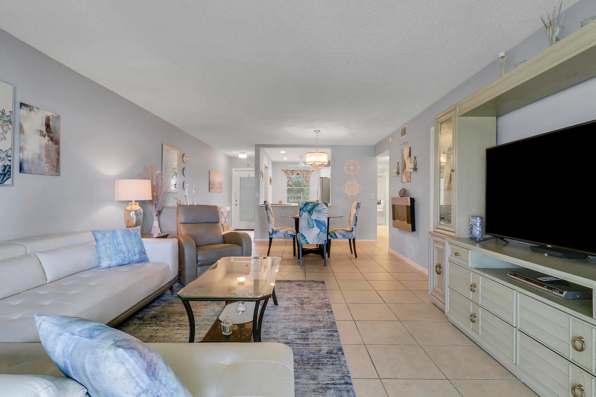 Property Slideshow image 41 of 52 | 120 lake constance dr, West Palm Beach, FL, 33411