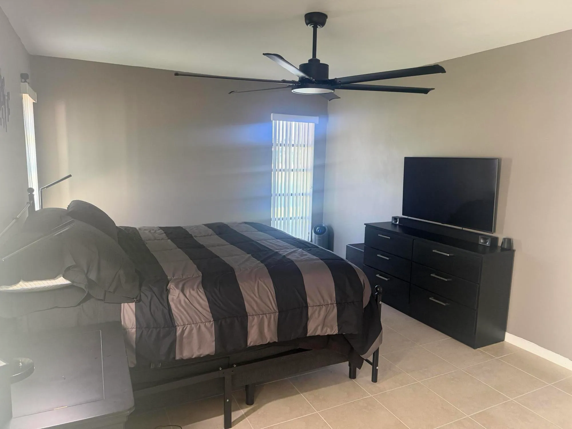 Property Slideshow image 14 of 31 | 6313 tall cypress cir, Greenacres, FL, 33463