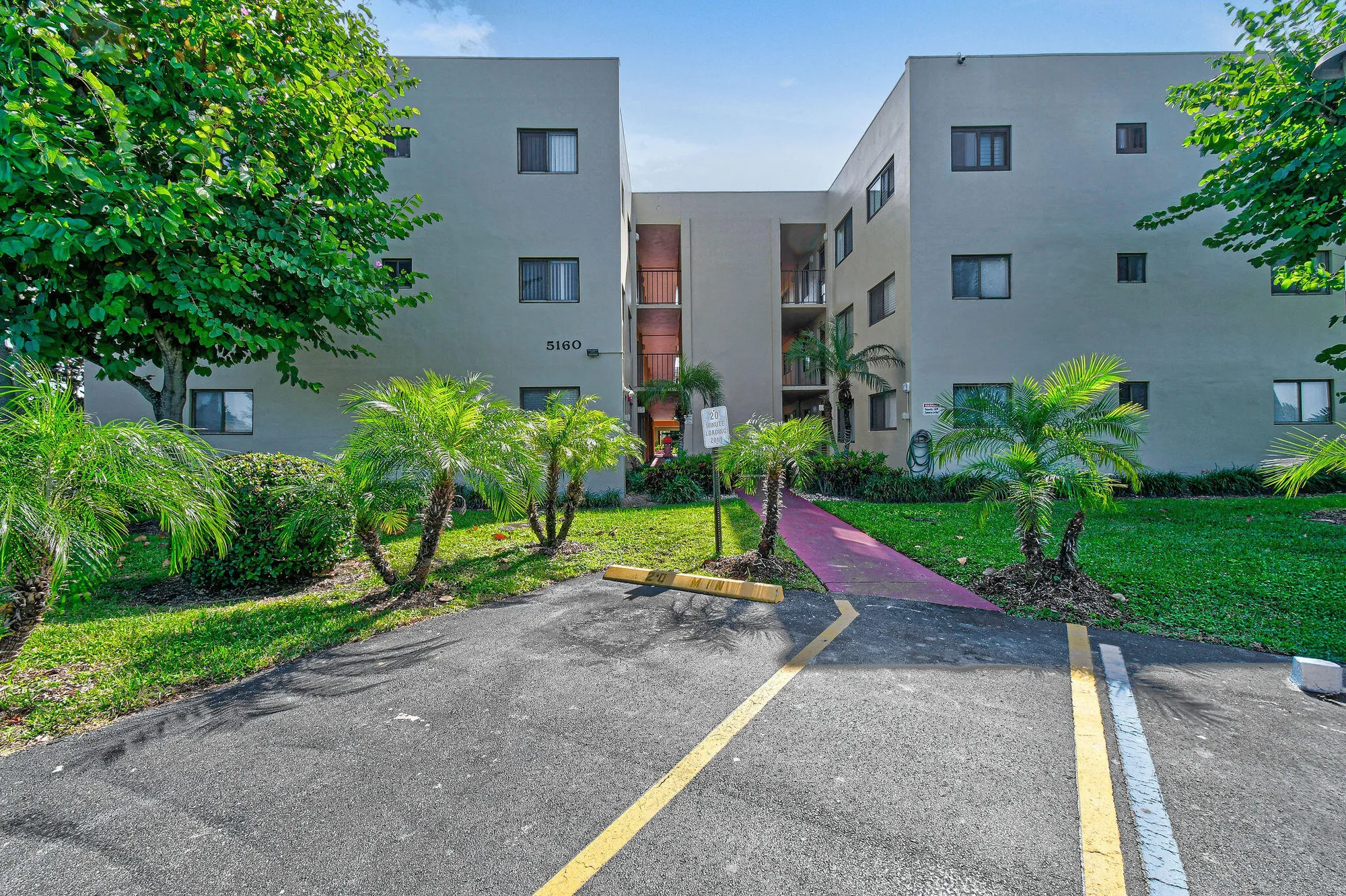 Property Slideshow image 1 of 47 | 5160 las verdes cir apt 314, Delray Beach, FL, 33484