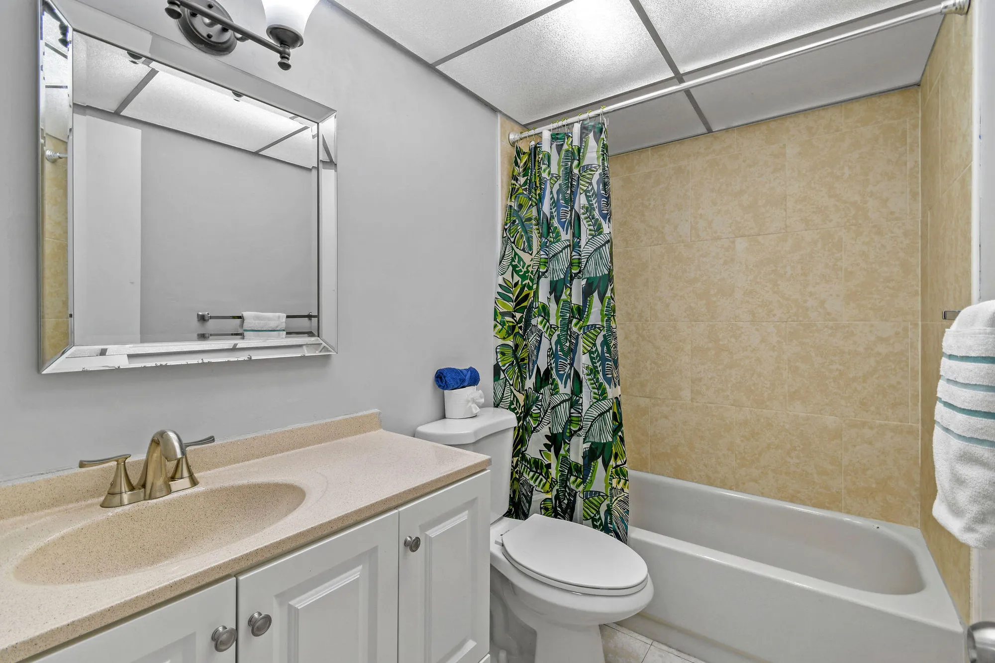 Property Slideshow image 23 of 47 | 5160 las verdes cir apt 314, Delray Beach, FL, 33484