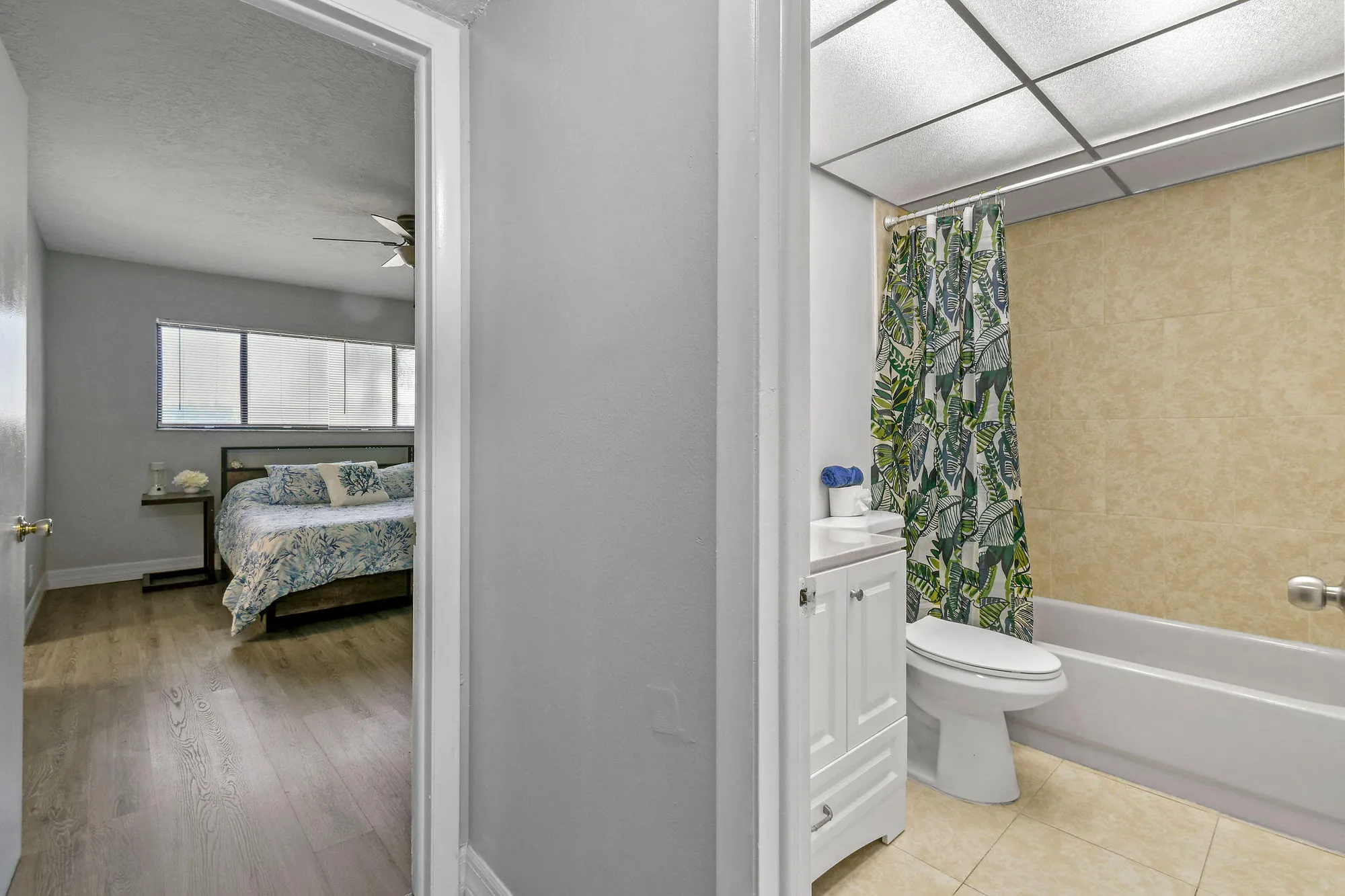 Property Slideshow image 22 of 47 | 5160 las verdes cir apt 314, Delray Beach, FL, 33484